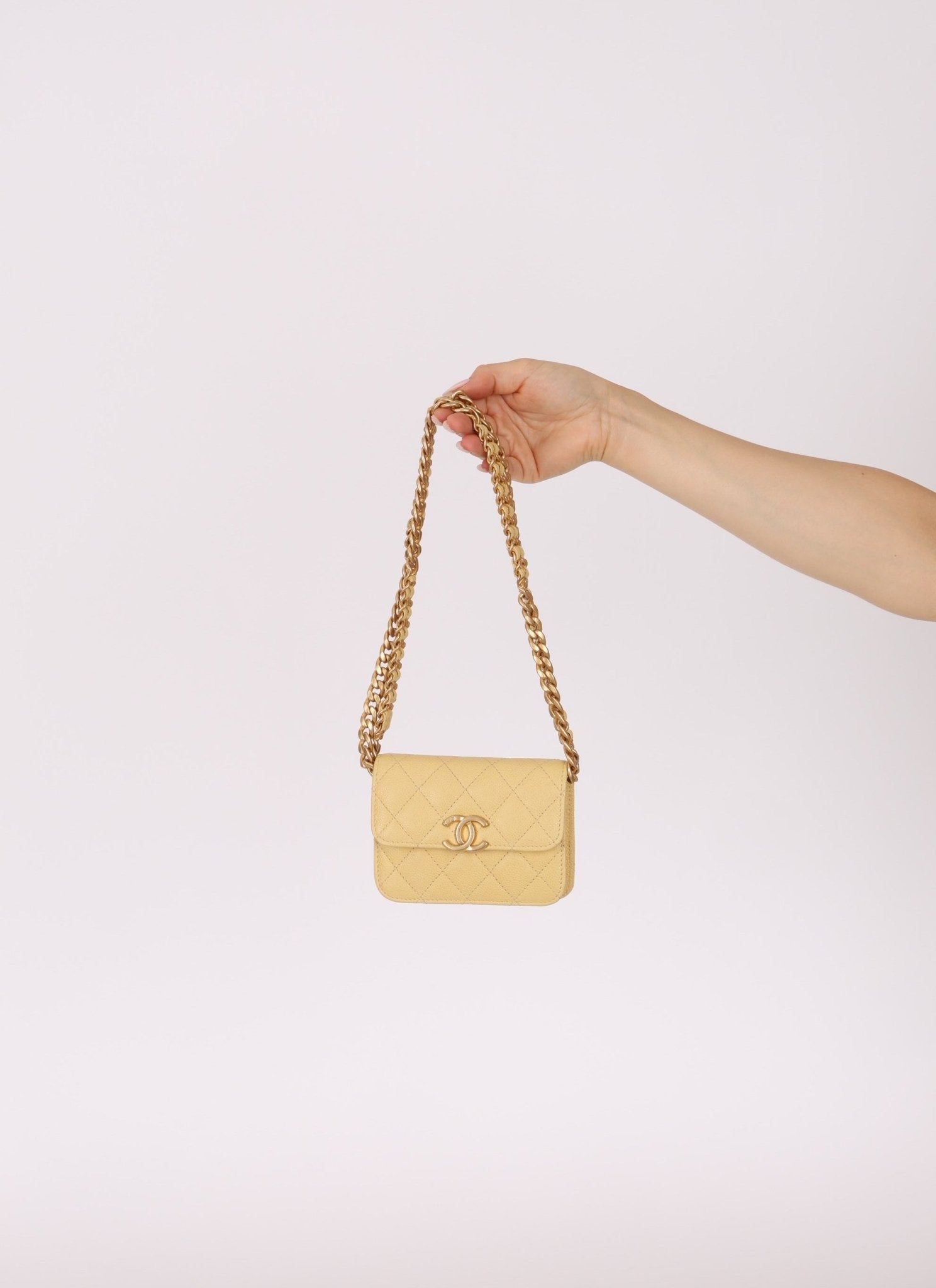 Chanel 2021 Caviar Butter Cardholder on Chain - FashioNica