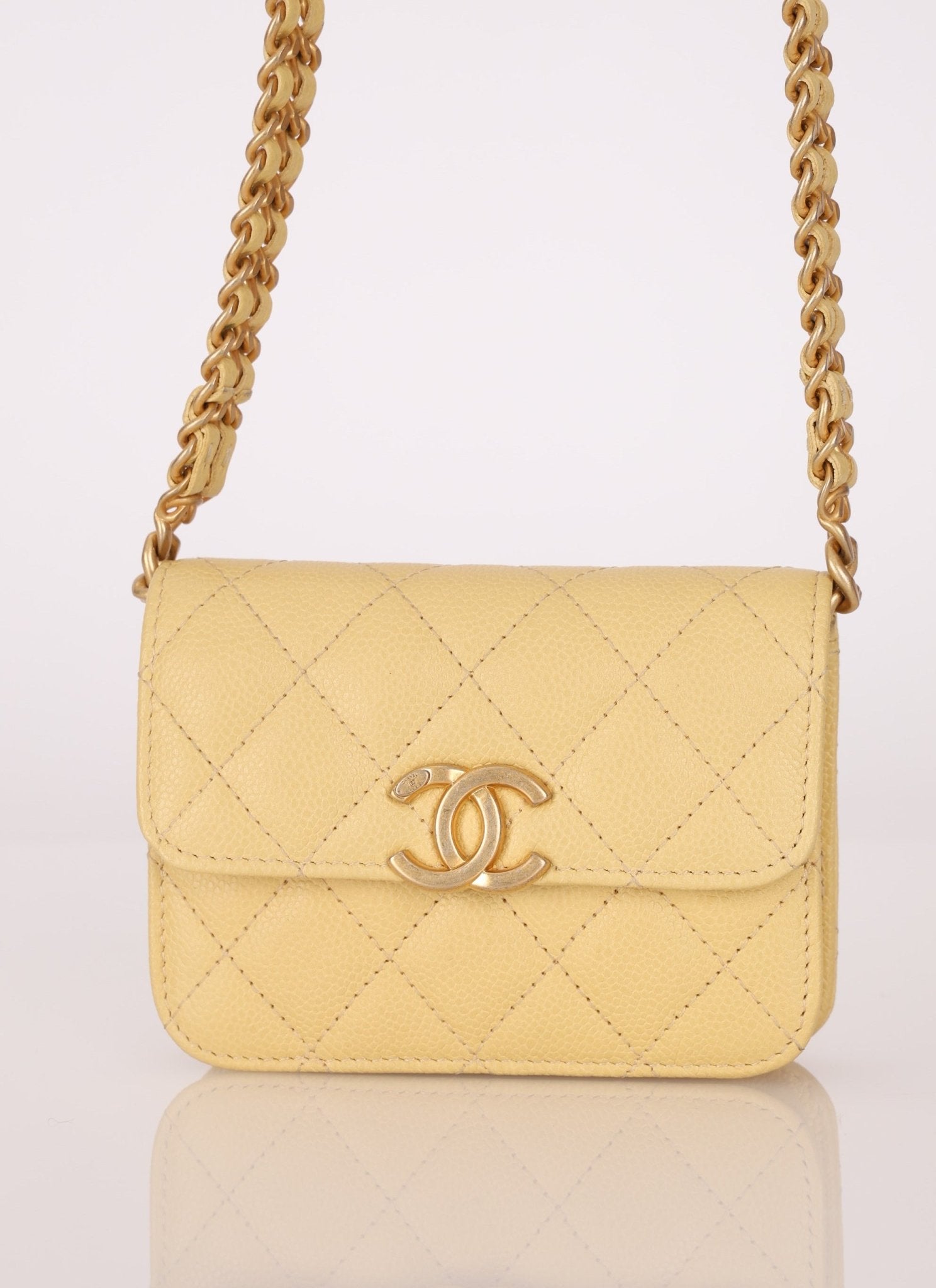 Chanel 2021 Caviar Butter Cardholder on Chain - FashioNica