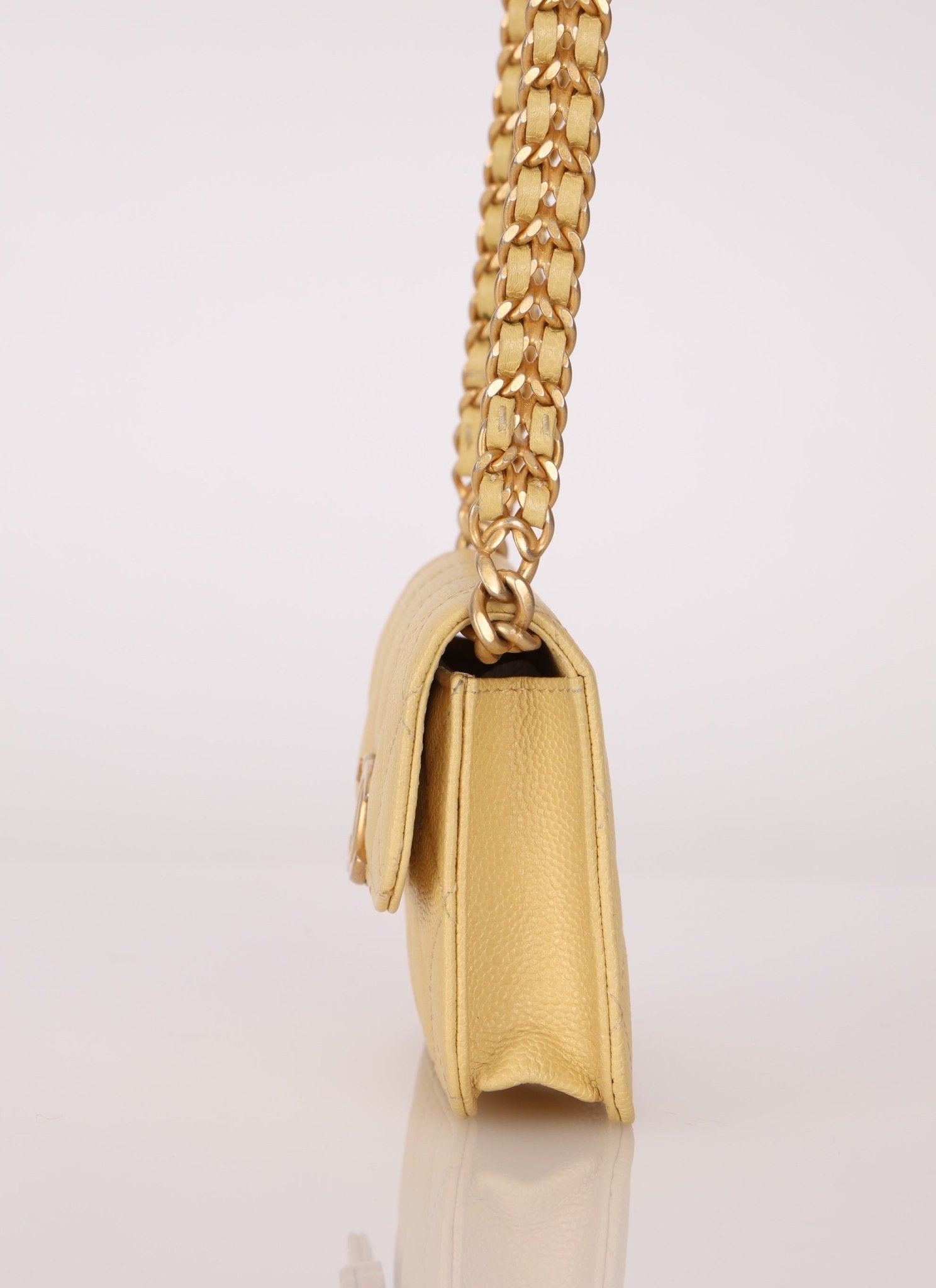 Chanel 2021 Caviar Butter Cardholder on Chain - FashioNica