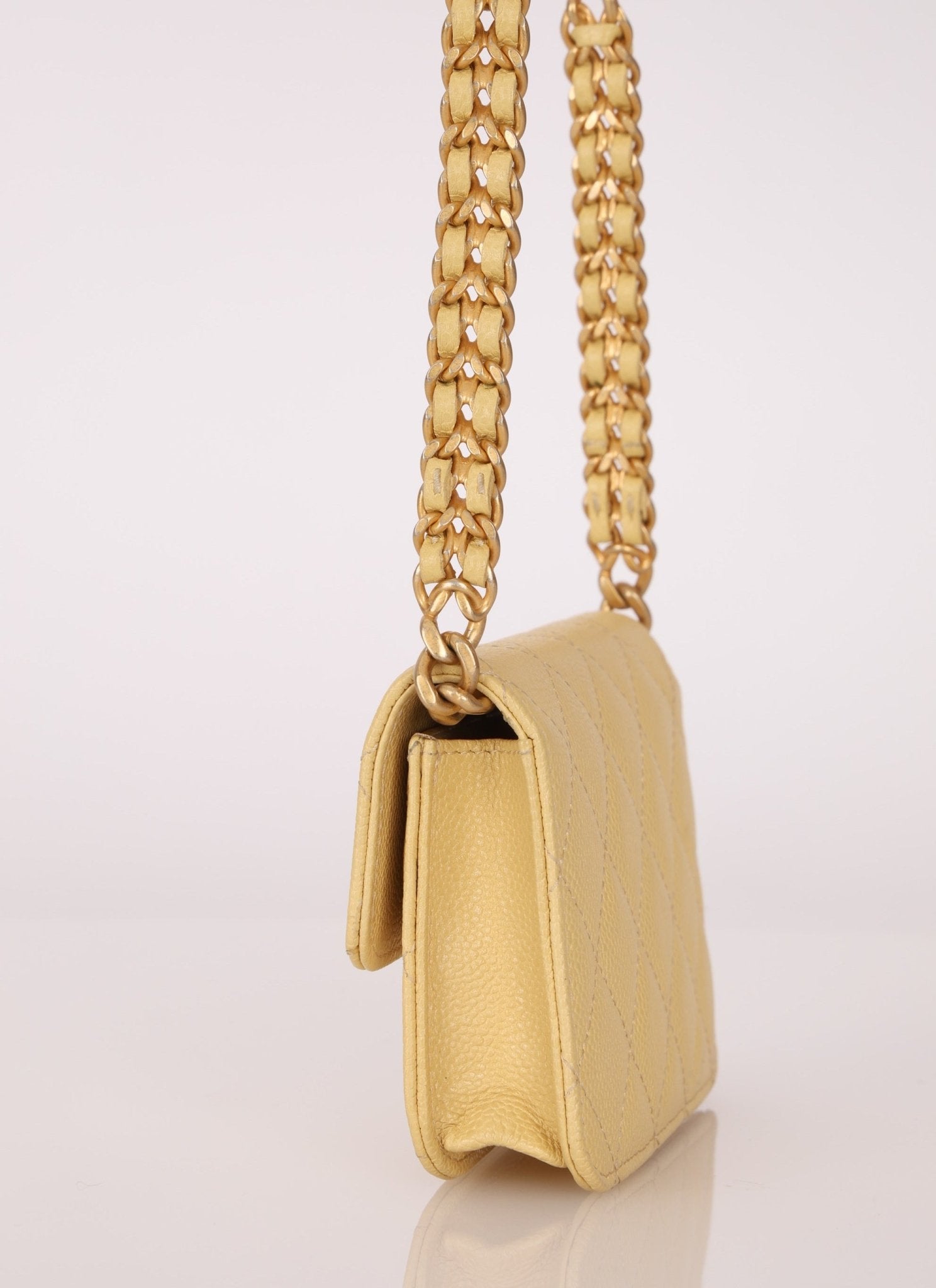 Chanel 2021 Caviar Butter Cardholder on Chain - FashioNica