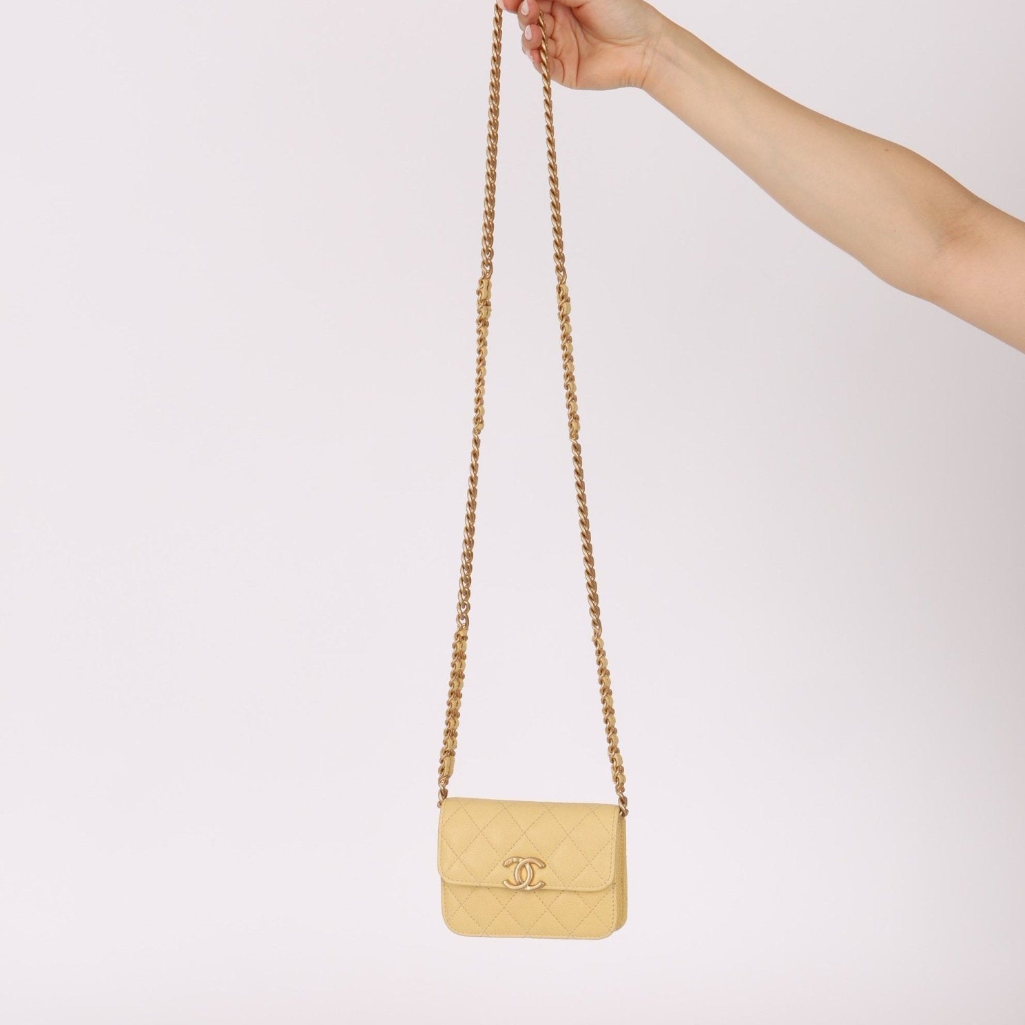 Chanel 2021 Caviar Butter Cardholder on Chain - FashioNica