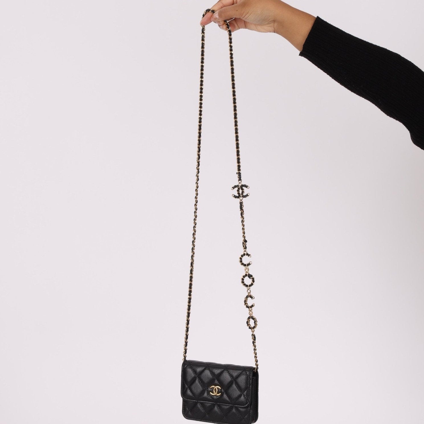 Chanel 2021 Caviar COCO Cardholder on Chain - FashioNica