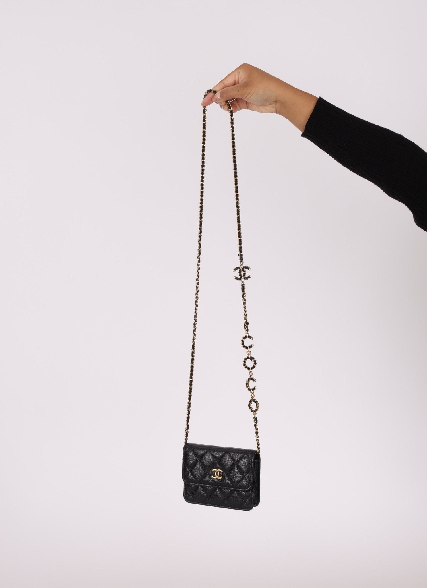 Chanel 2021 Caviar COCO Cardholder on Chain - FashioNica