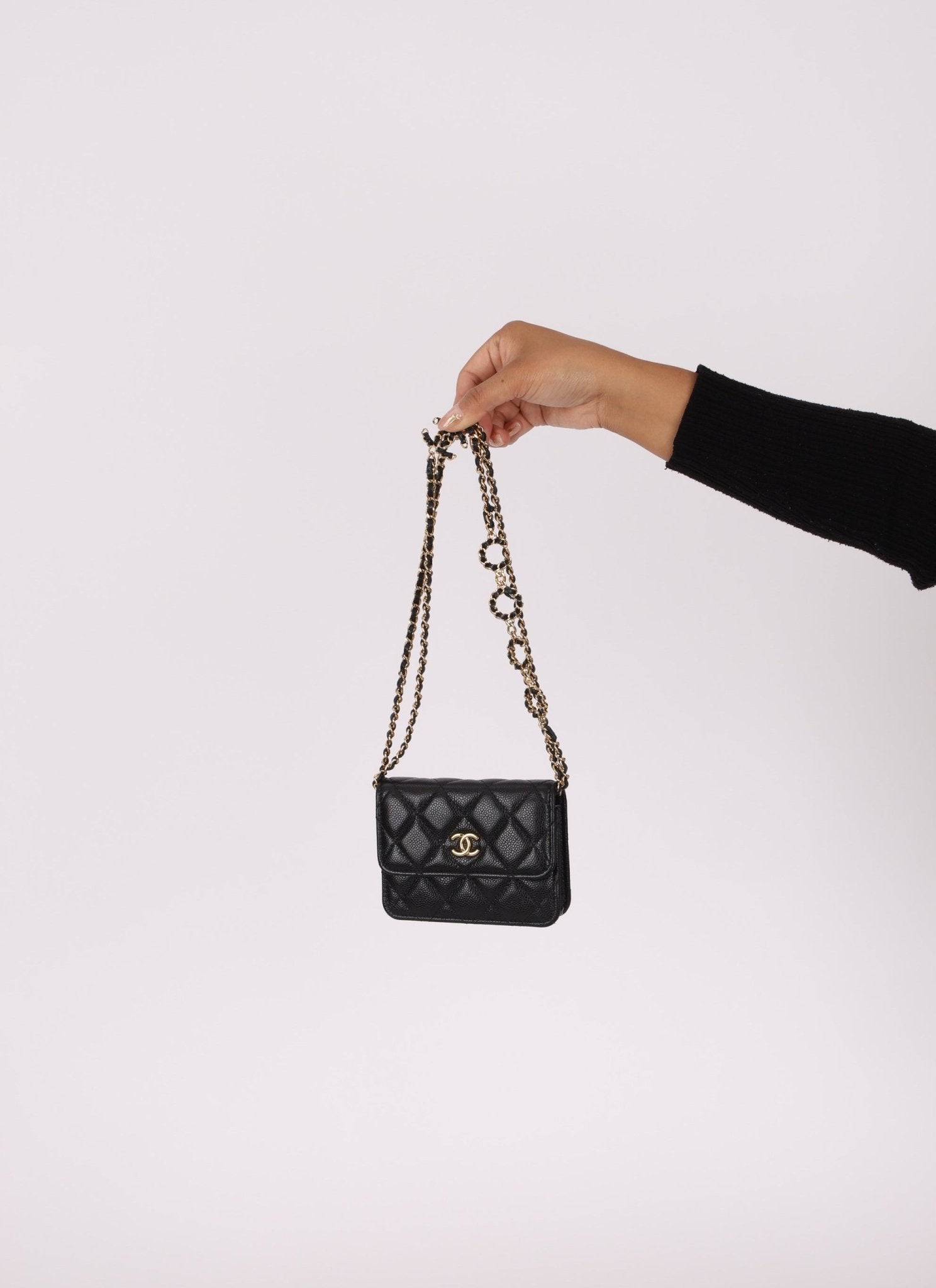 Chanel 2021 Caviar COCO Cardholder on Chain - FashioNica
