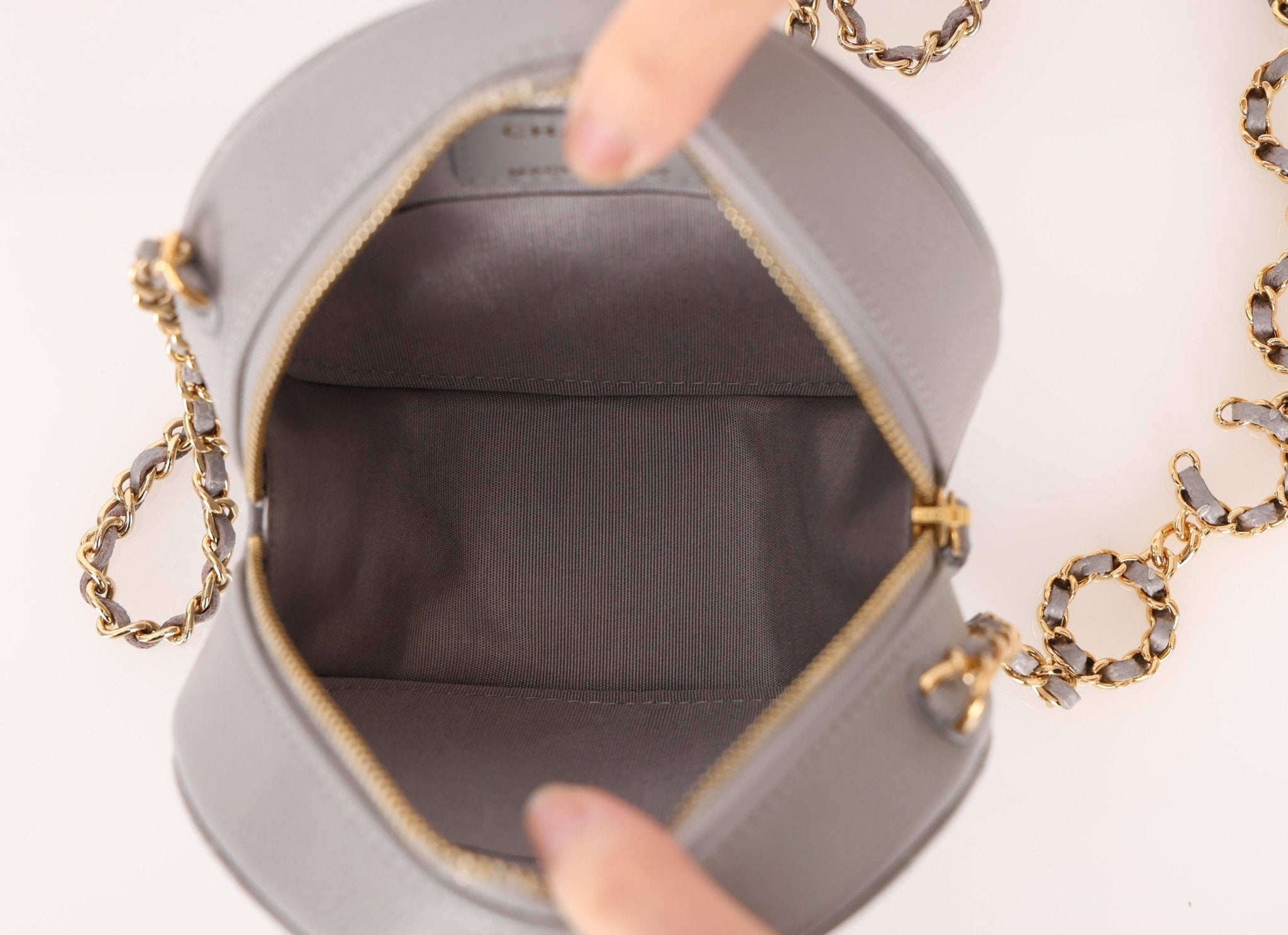 Chanel 2021 Caviar Coco Round Crossbody - FashioNica