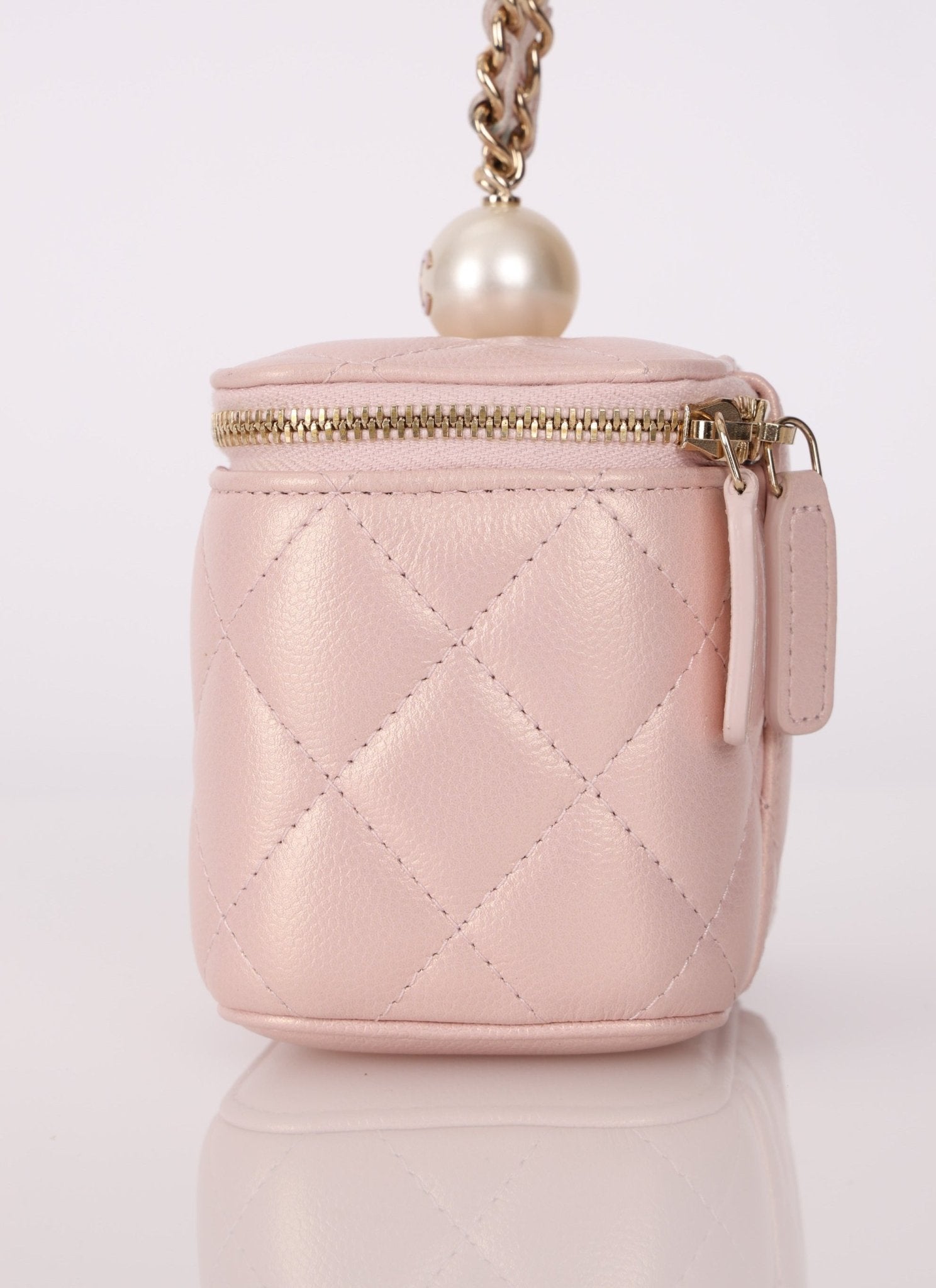 Chanel 2021 Caviar Iridescent Pearl Mini Vanity - FashioNica