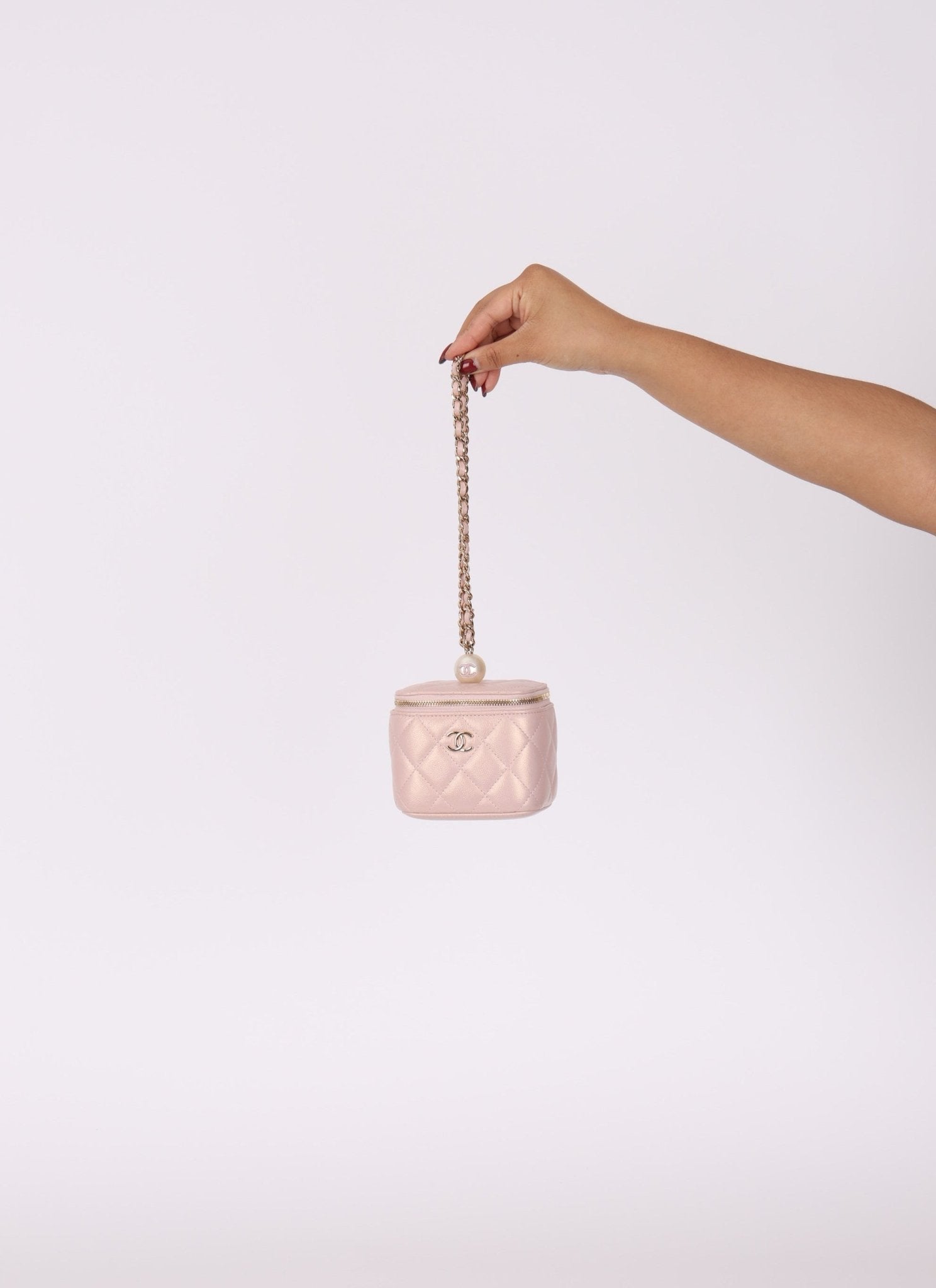 Chanel 2021 Caviar Iridescent Pearl Mini Vanity - FashioNica