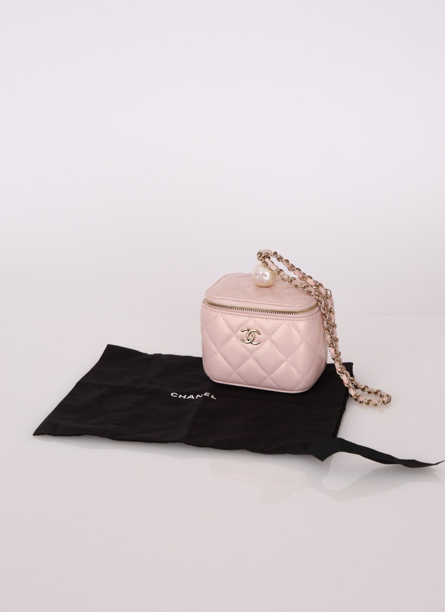 Chanel 2021 Caviar Iridescent Pearl Mini Vanity - FashioNica