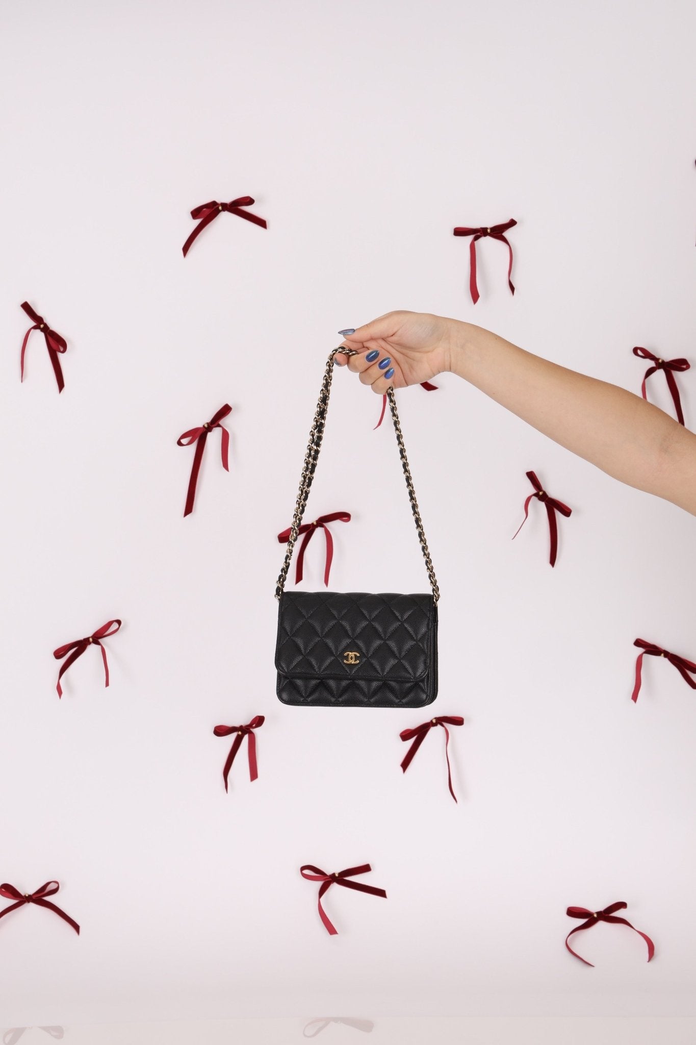 Chanel 2021 Caviar Mini Wallet on Chain - FashioNica