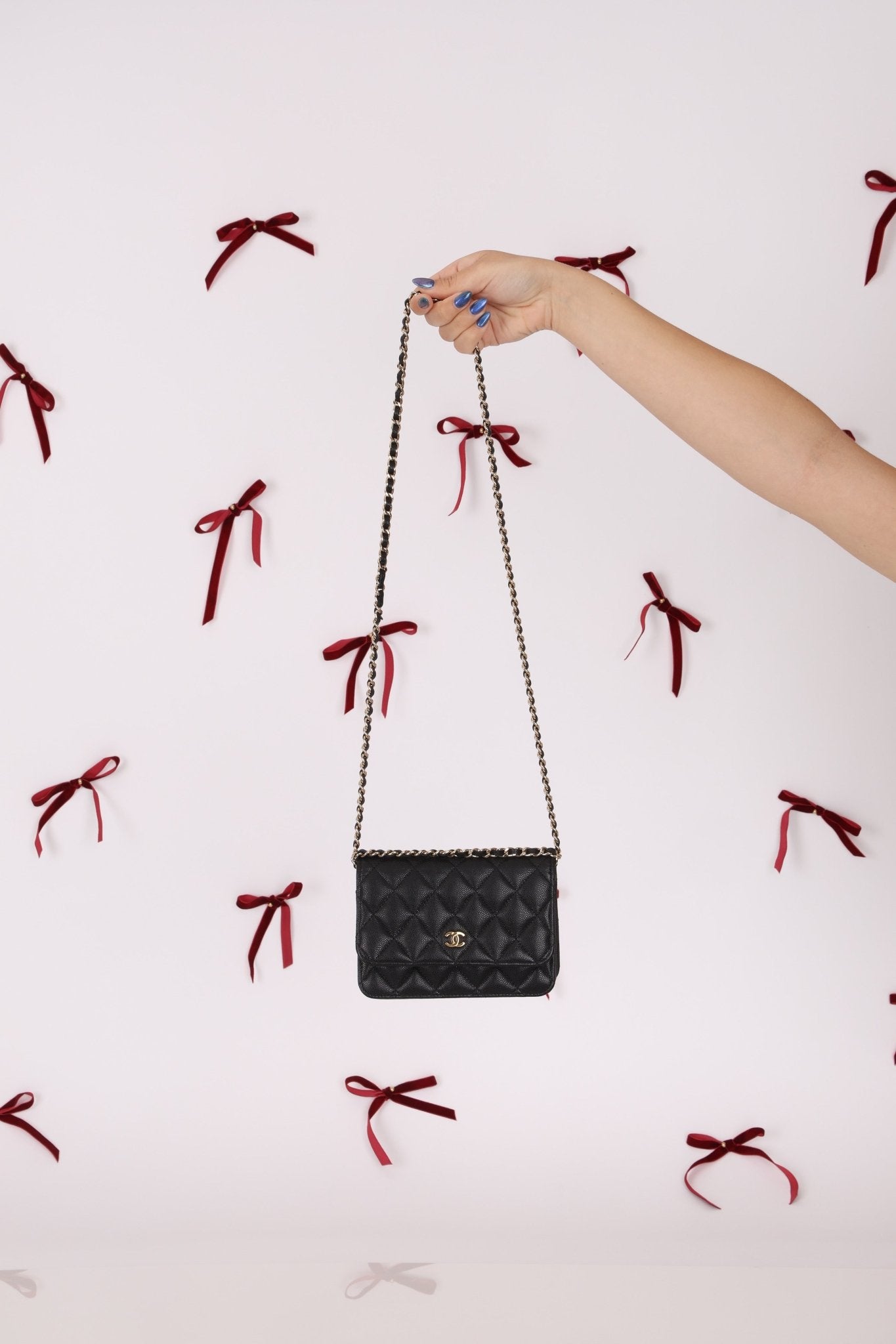 Chanel 2021 Caviar Mini Wallet on Chain - FashioNica