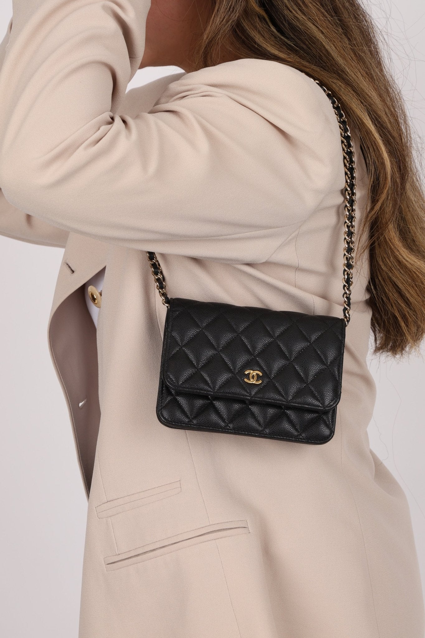 Chanel 2021 Caviar Mini Wallet on Chain - FashioNica