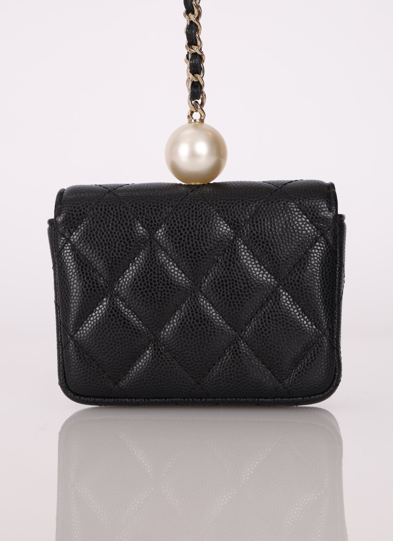 Chanel 2021 Caviar Pearl Cardholder with Chain - FashioNica
