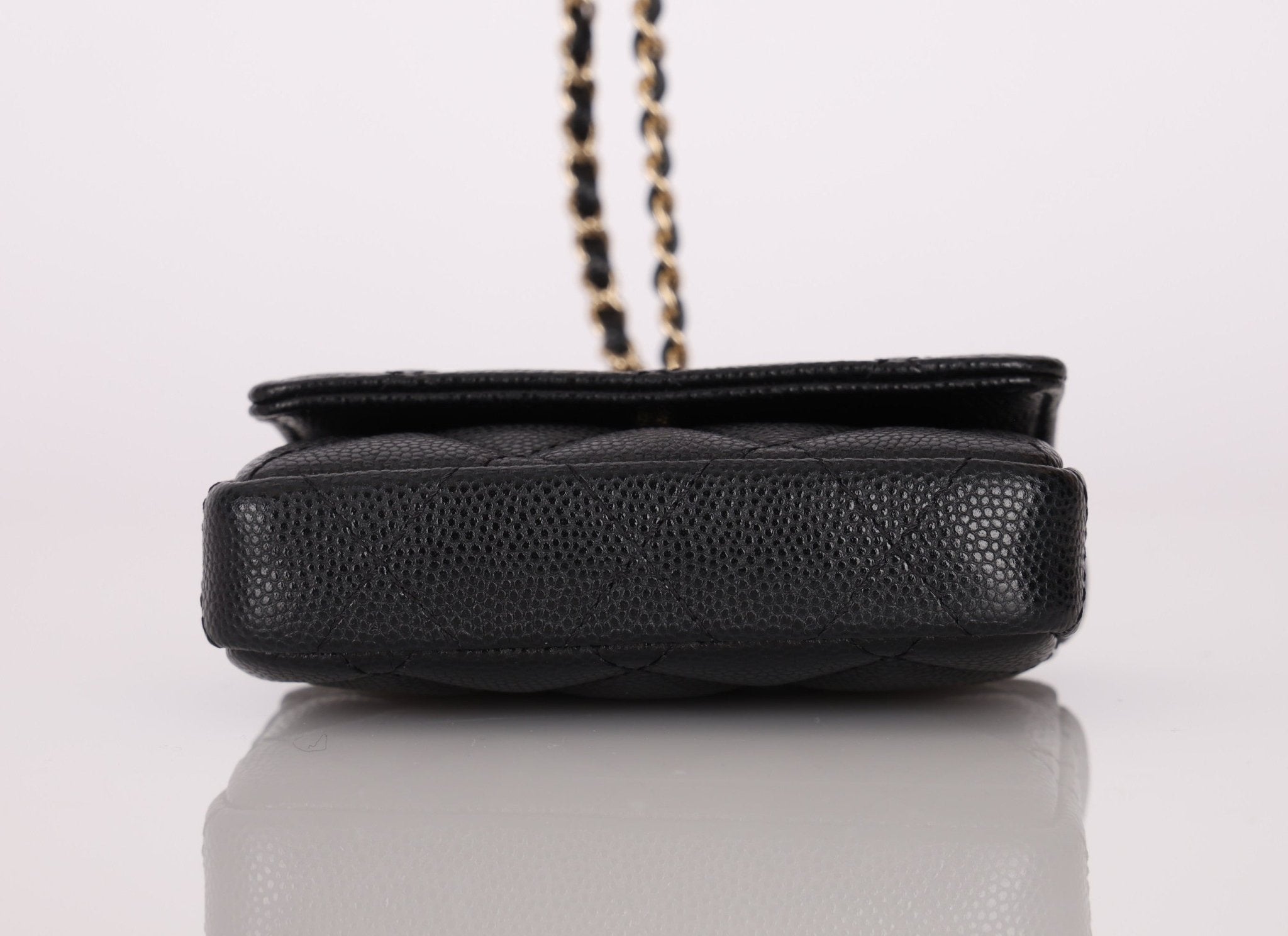 Chanel 2021 Caviar Pearl Cardholder with Chain - FashioNica