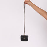 Chanel 2021 Caviar Pearl Cardholder with Chain - FashioNica
