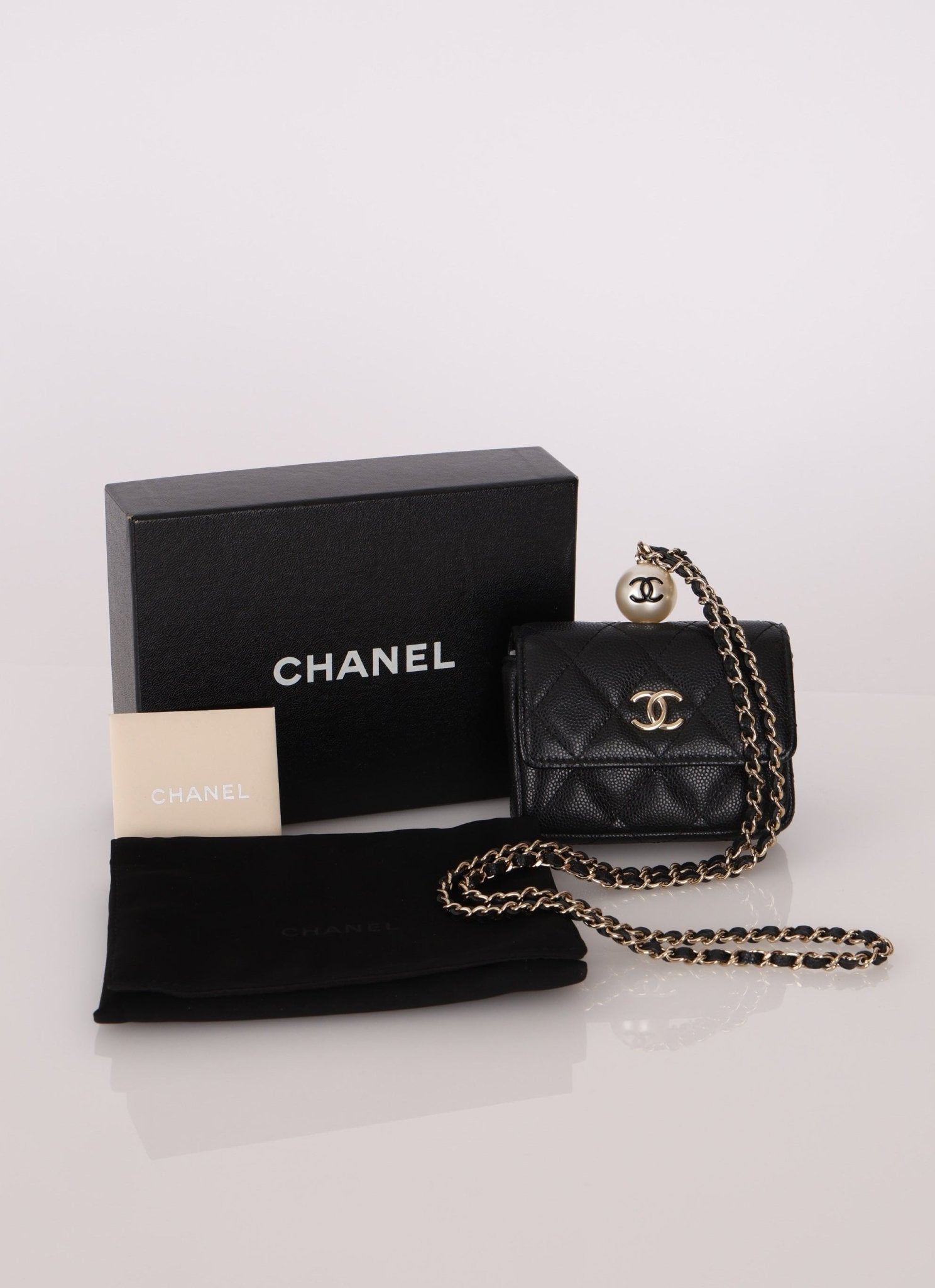 Chanel 2021 Caviar Pearl Cardholder with Chain - FashioNica