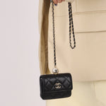 Chanel 2021 Caviar Pearl Cardholder with Chain - FashioNica