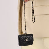 Chanel 2021 Caviar Pearl Cardholder with Chain - FashioNica