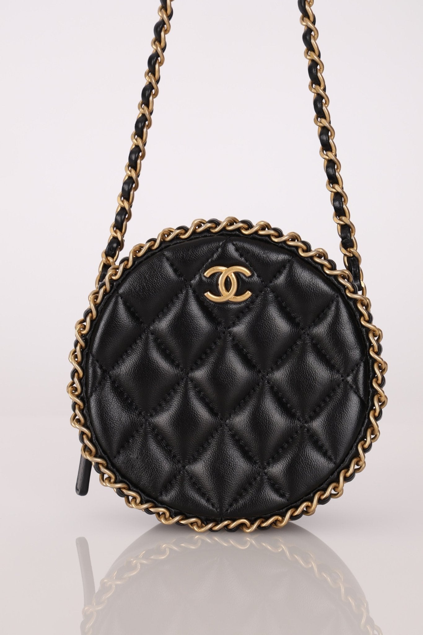 Chanel 2021 Chain Around Round Quilted Lambskin Clutch with Chain - FashioNica