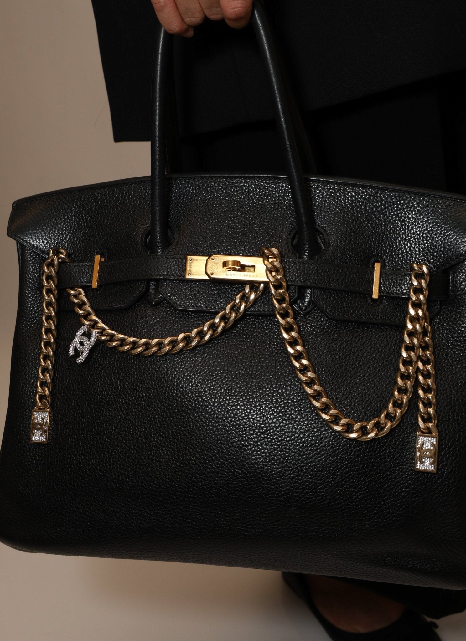 Chanel 2021 Crystal Curb Chain Necklace - FashioNica