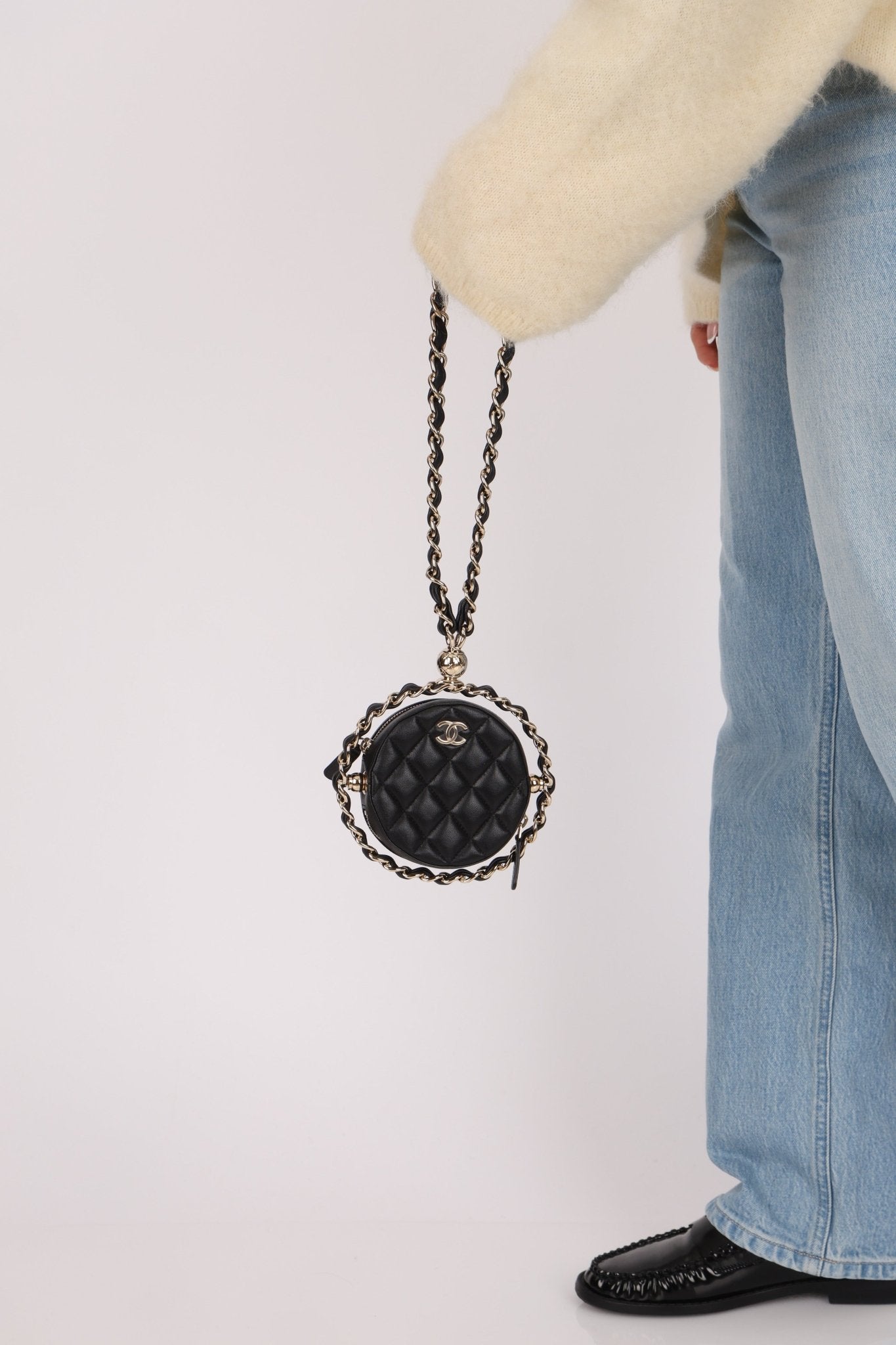 Chanel 2021 Frame Chain Around Clutch - FashioNica