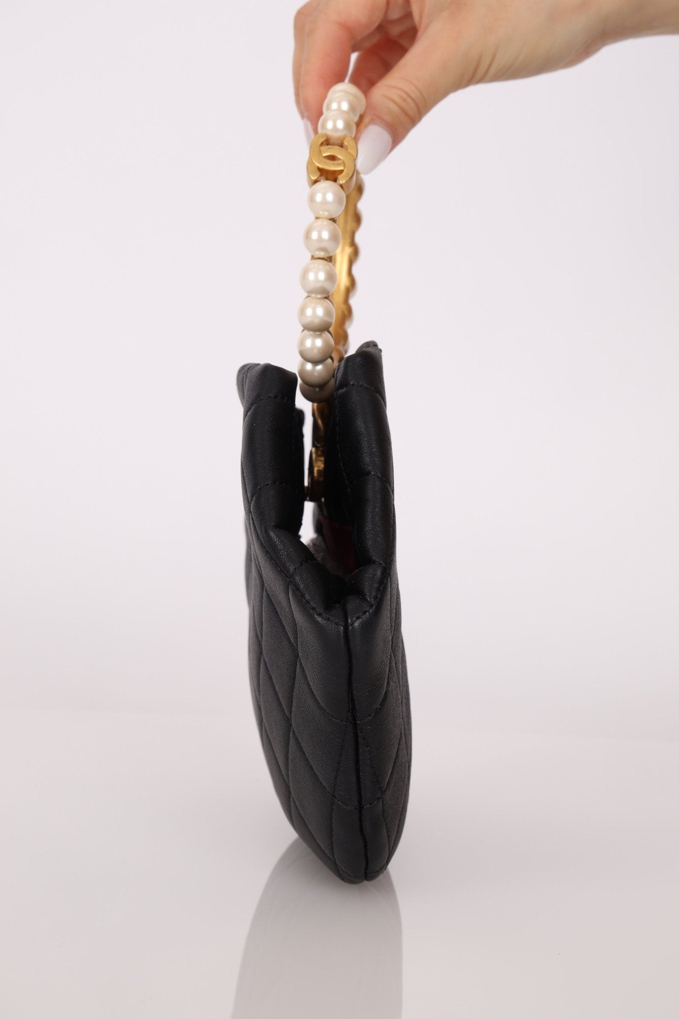 Chanel 2021 Lambskin Pearl Crown Clutch - FashioNica