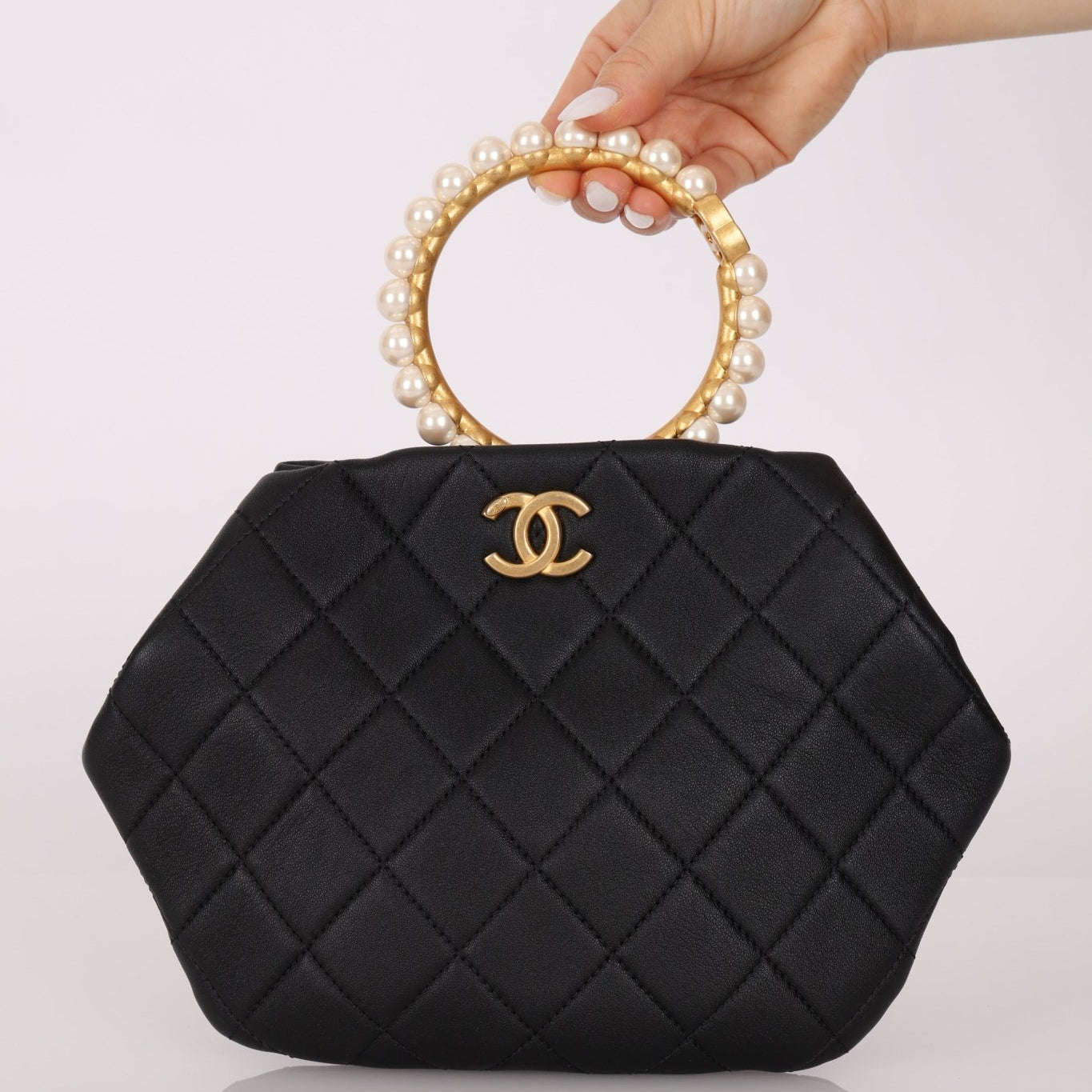 Chanel 2021 Lambskin Pearl Crown Clutch - FashioNica