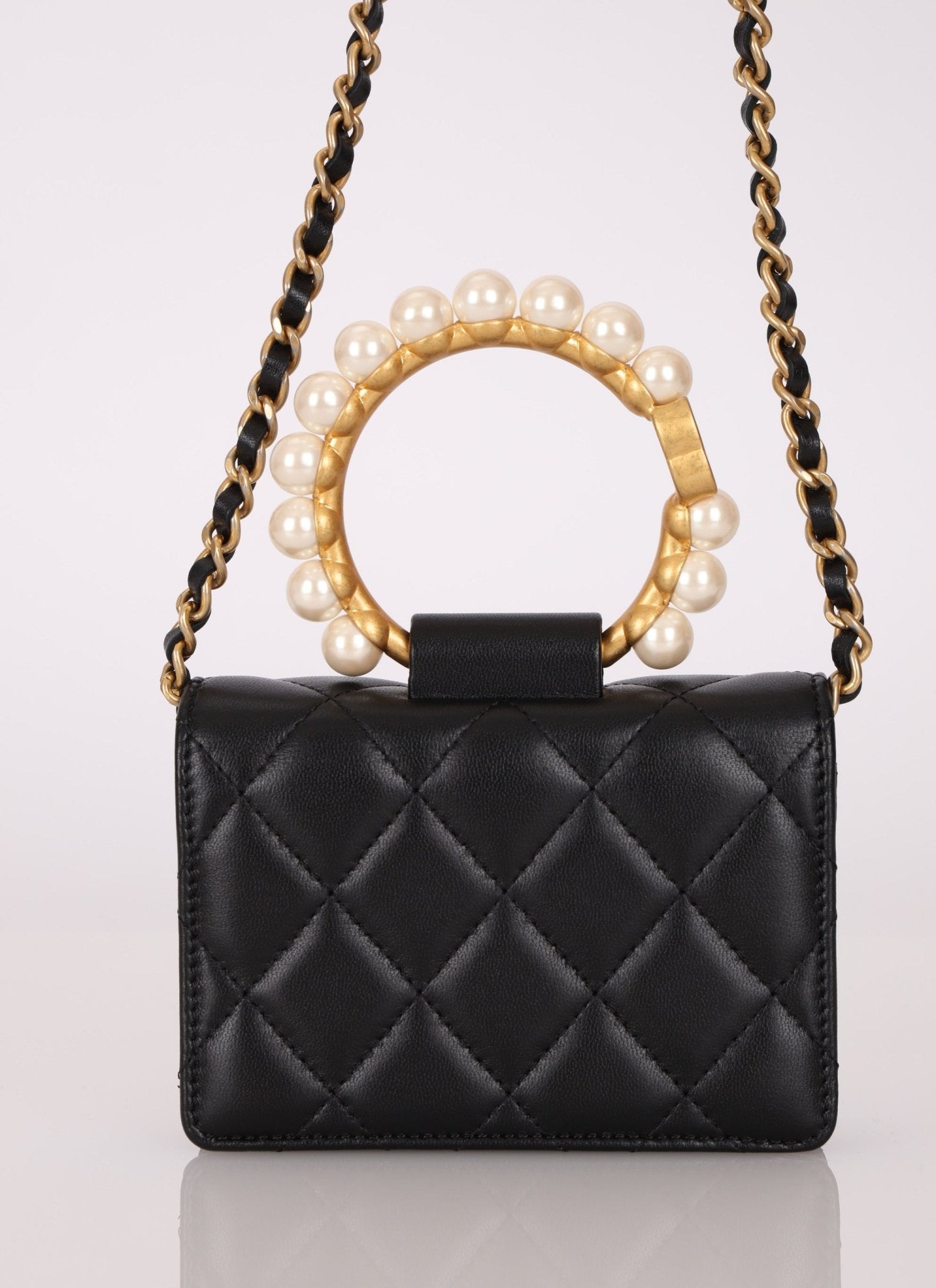 Chanel 2021 Pearl Crown Cardholder on Chain - FashioNica
