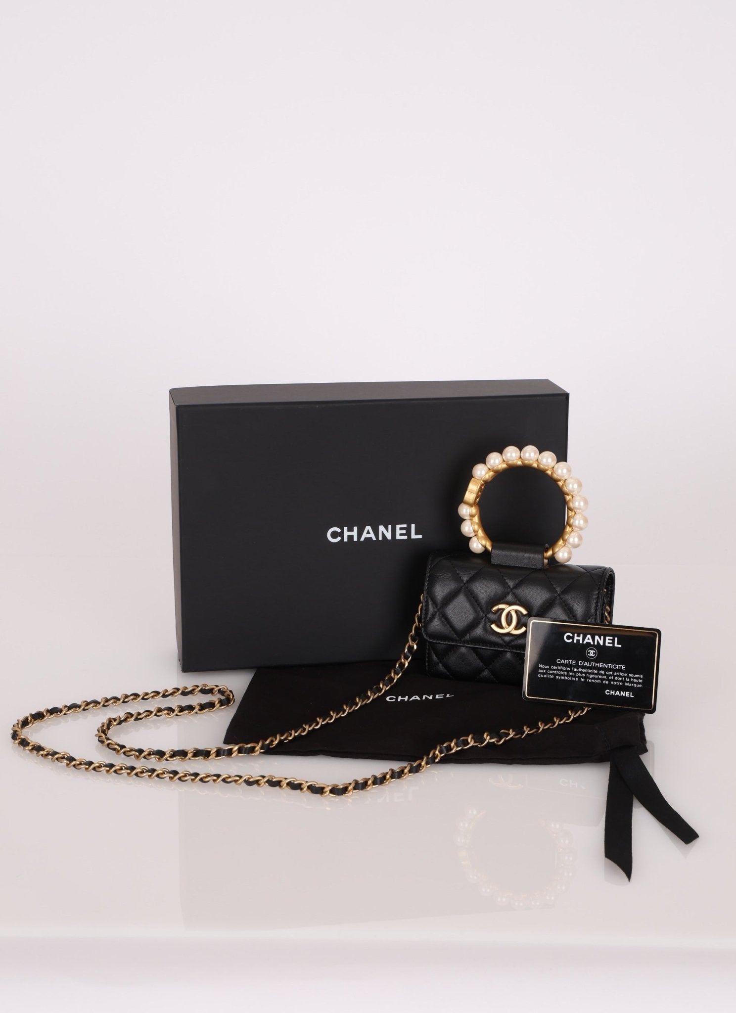 Chanel 2021 Pearl Crown Cardholder on Chain - FashioNica