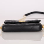 Chanel 2021 Quilted Calfskin About Pearls Card Holder Flap With Chain - FashioNica