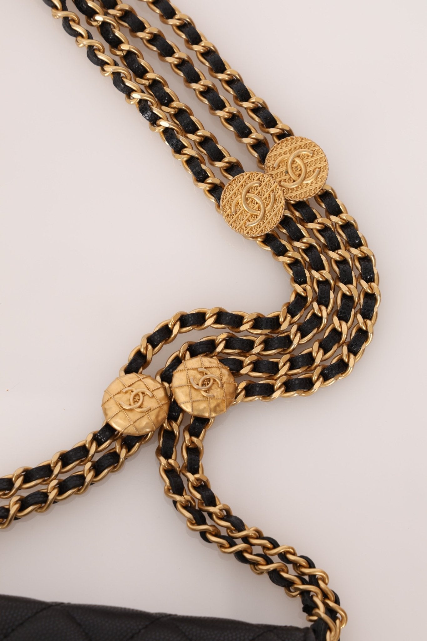 Chanel 2022 Caviar Quilted Twist Your Buttons Coin Purse With Chain - FashioNica