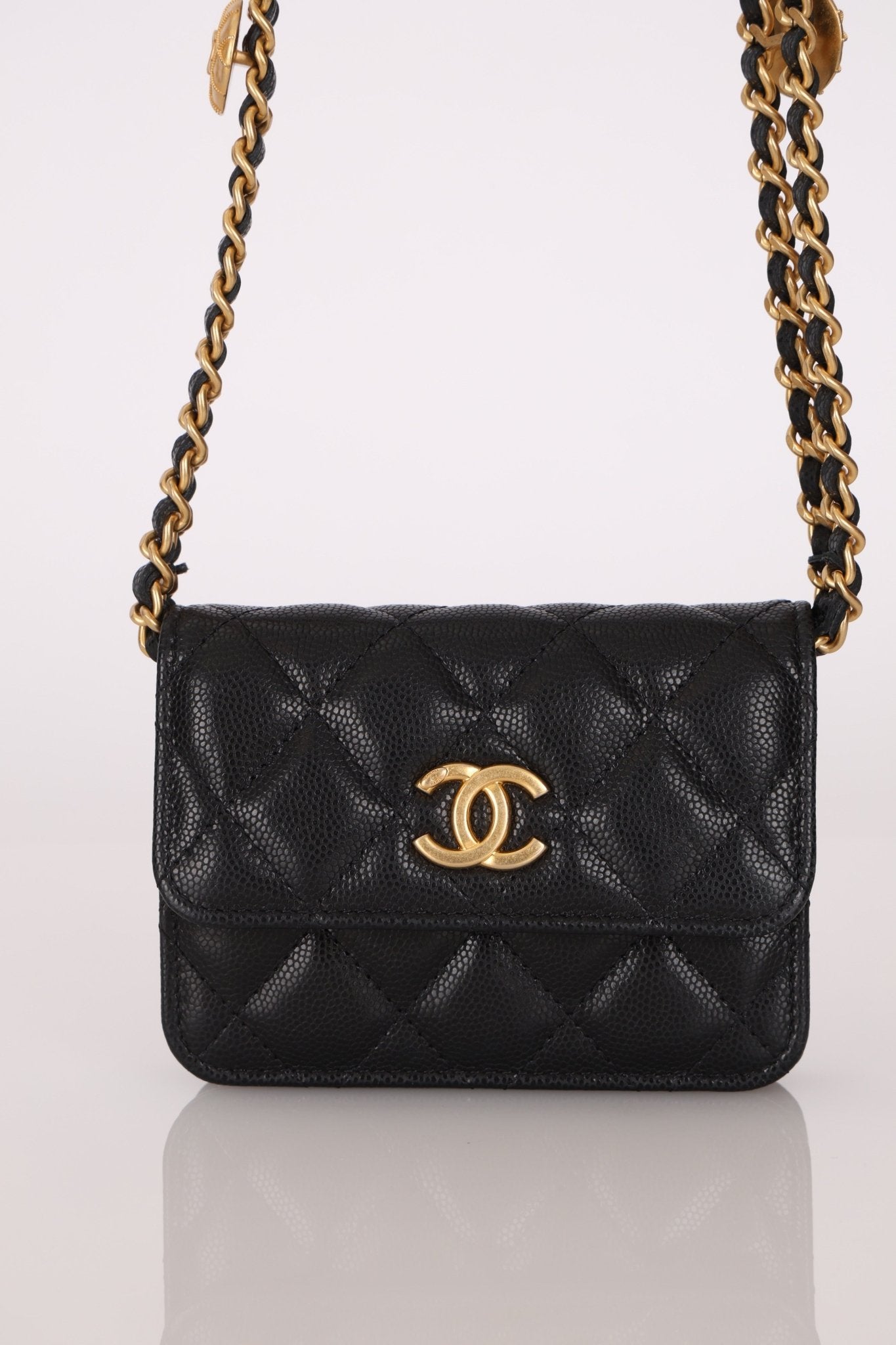 Chanel 2022 Caviar Quilted Twist Your Buttons Coin Purse With Chain - FashioNica