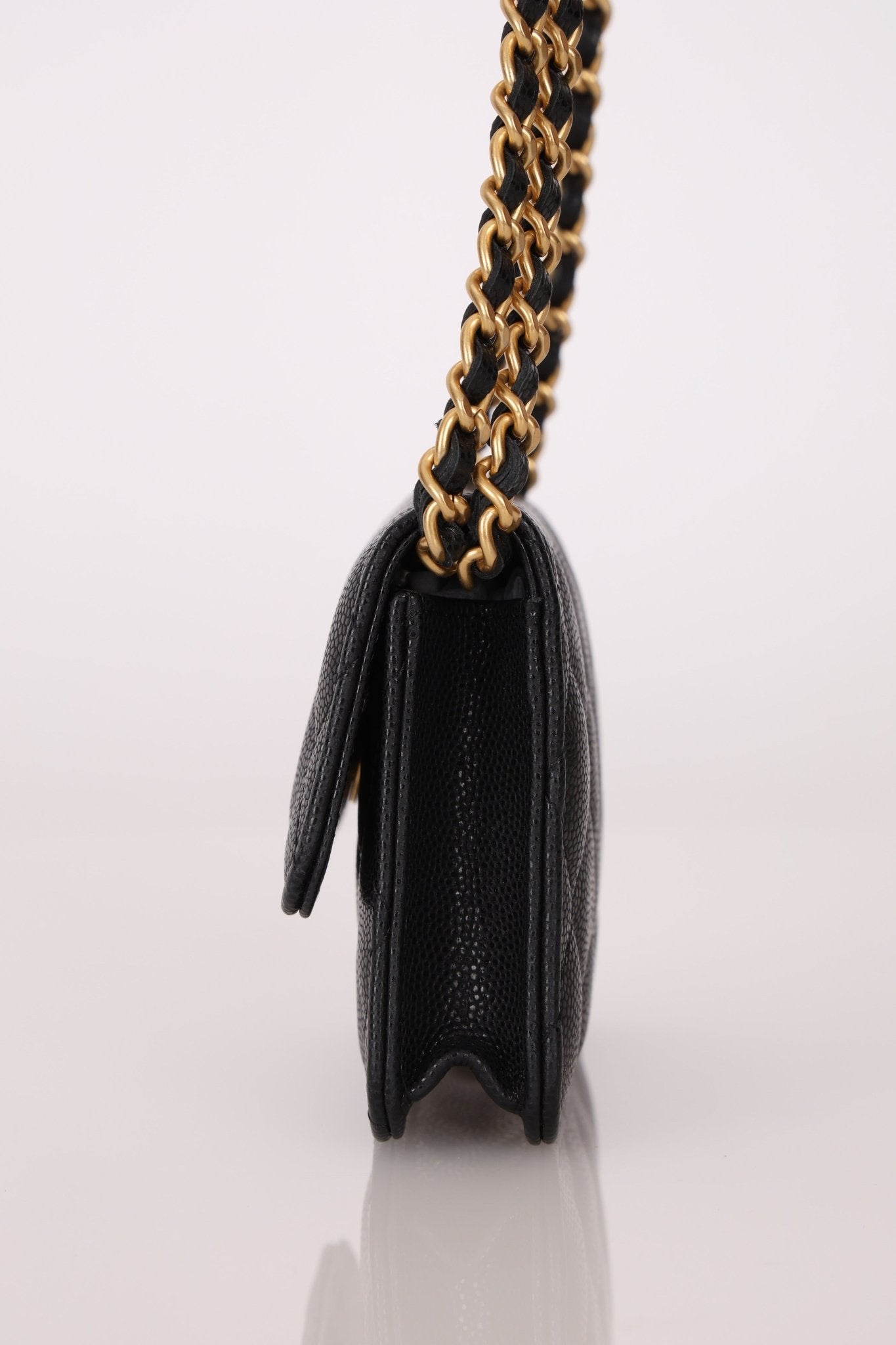 Chanel 2022 Caviar Quilted Twist Your Buttons Coin Purse With Chain - FashioNica