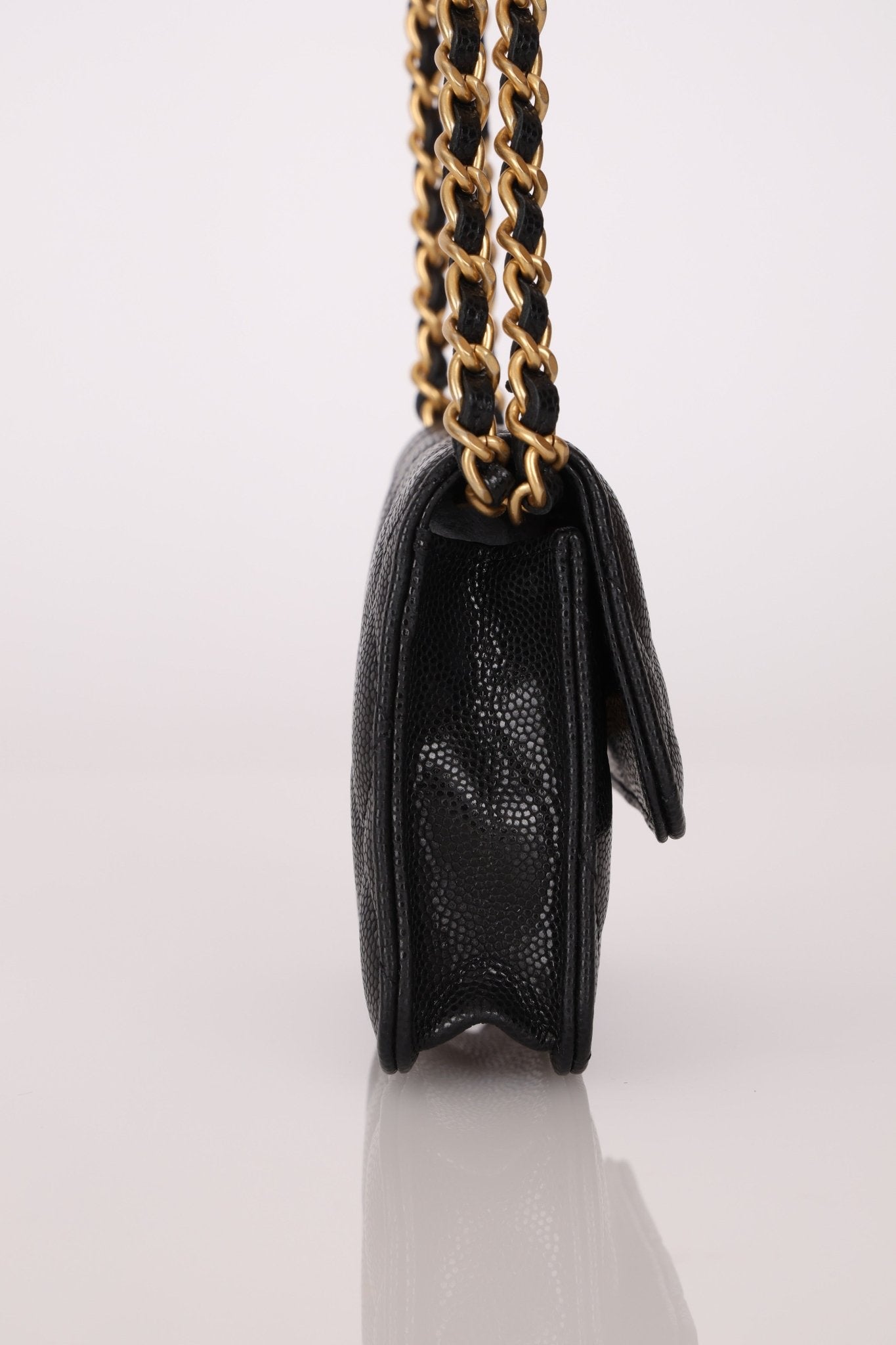 Chanel 2022 Caviar Quilted Twist Your Buttons Coin Purse With Chain - FashioNica