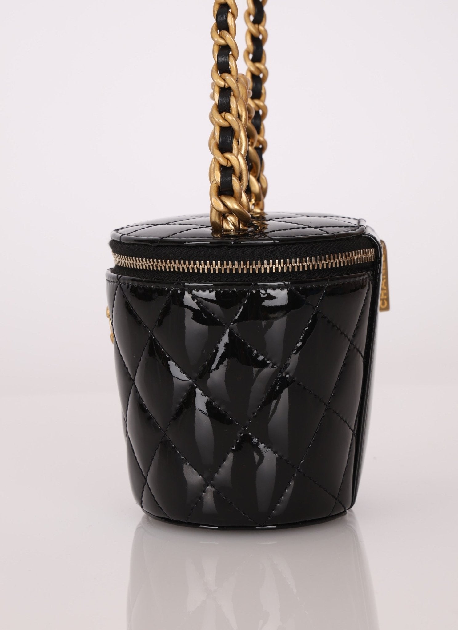 Chanel 2022 Patent Afternoon Tea Vanity on Chain - FashioNica