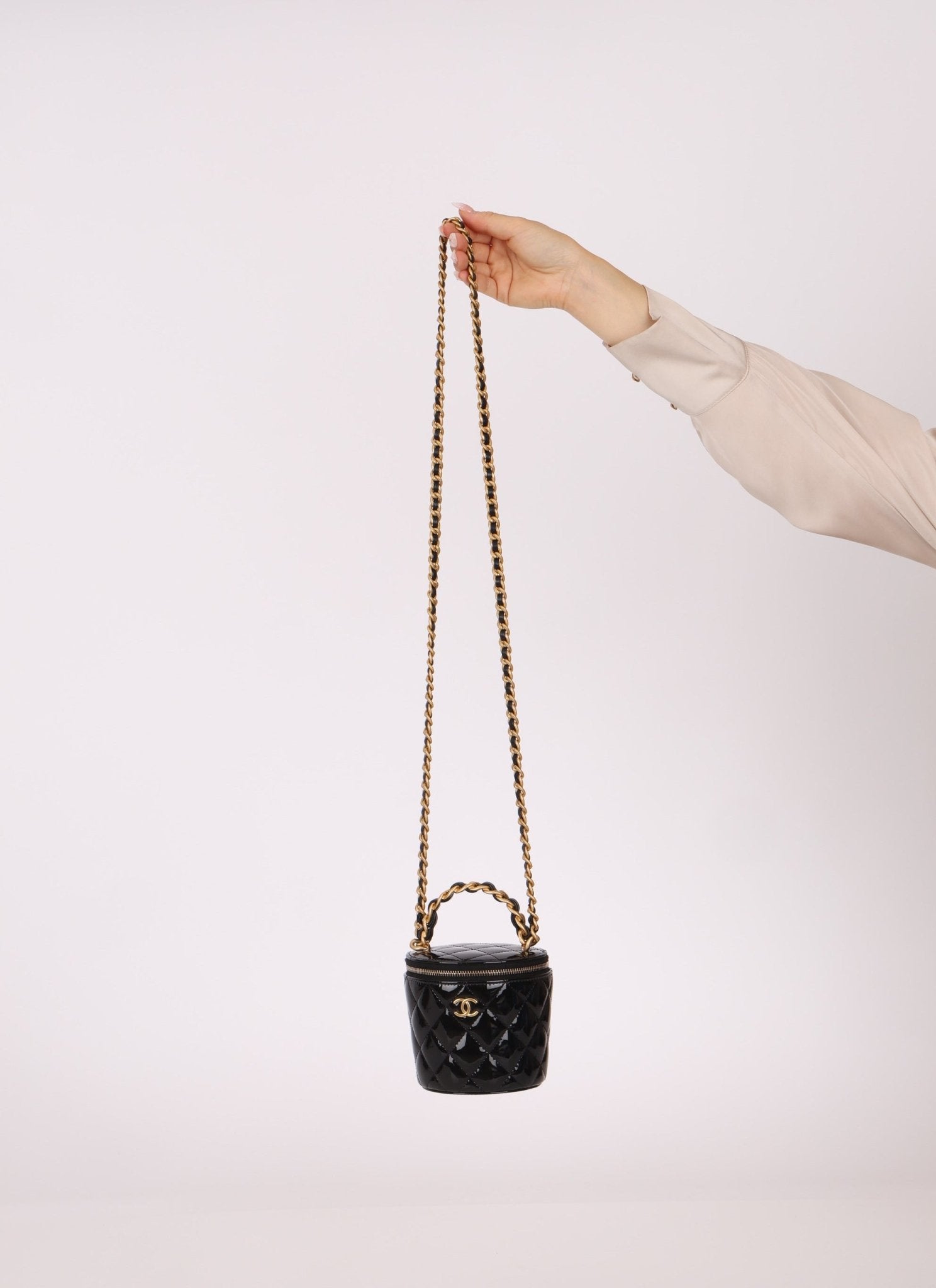 Chanel 2022 Patent Afternoon Tea Vanity on Chain - FashioNica
