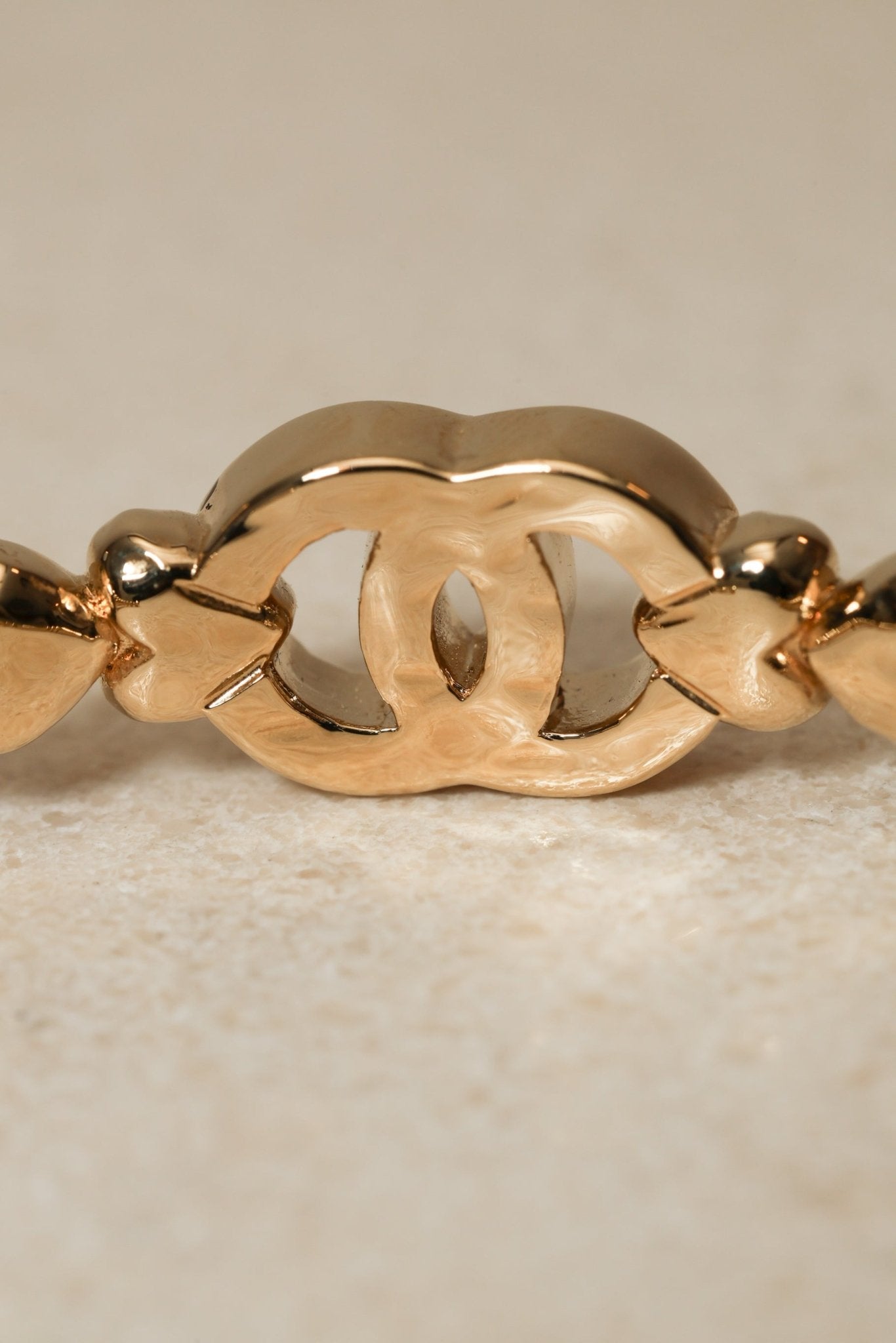 Chanel 2023 Crystal CC Strass Heart Bangle - FashioNica