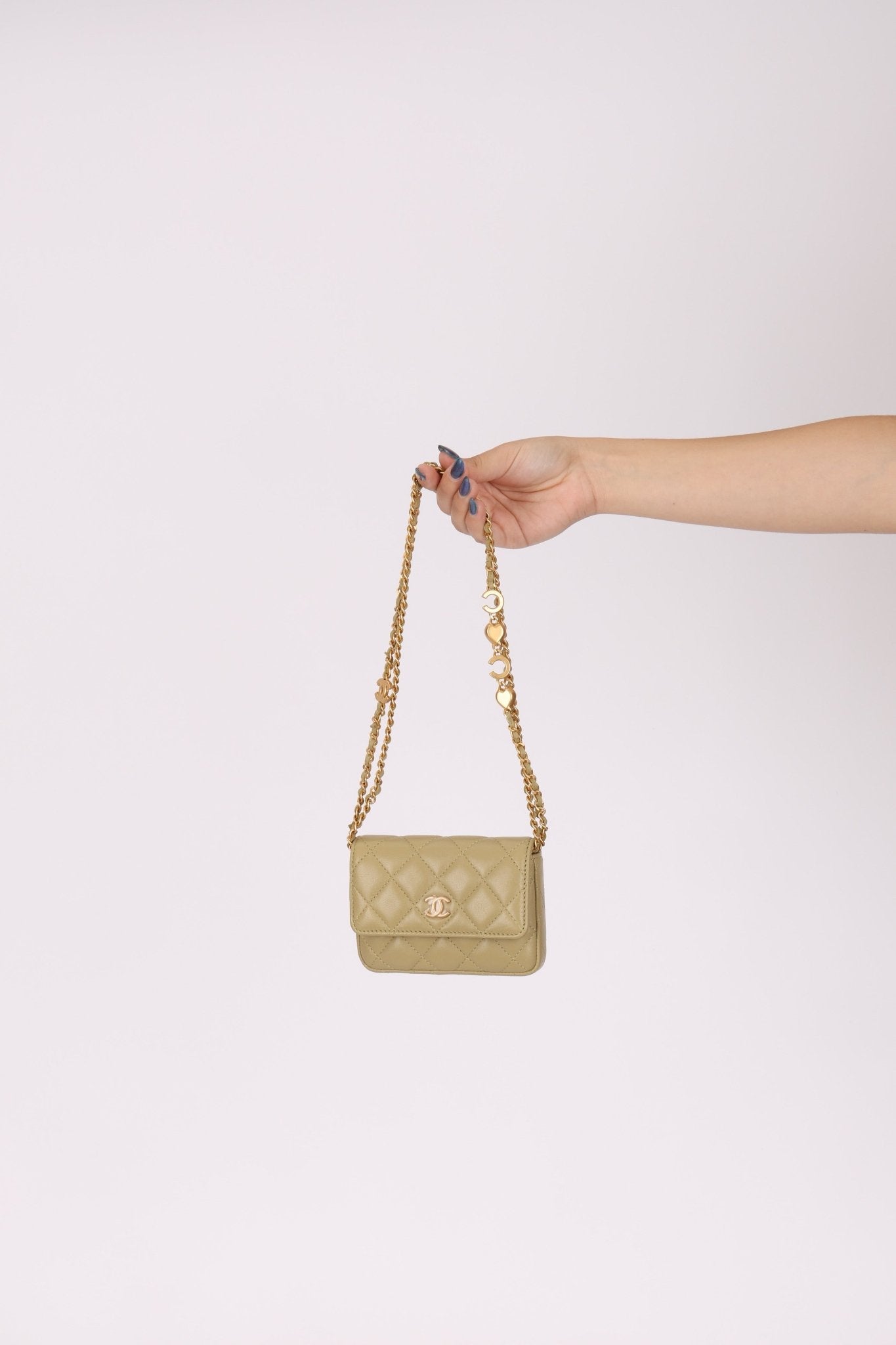 Chanel 2023 Lambskin Pistachio Coco Hearts Cardholder on Chain - FashioNica