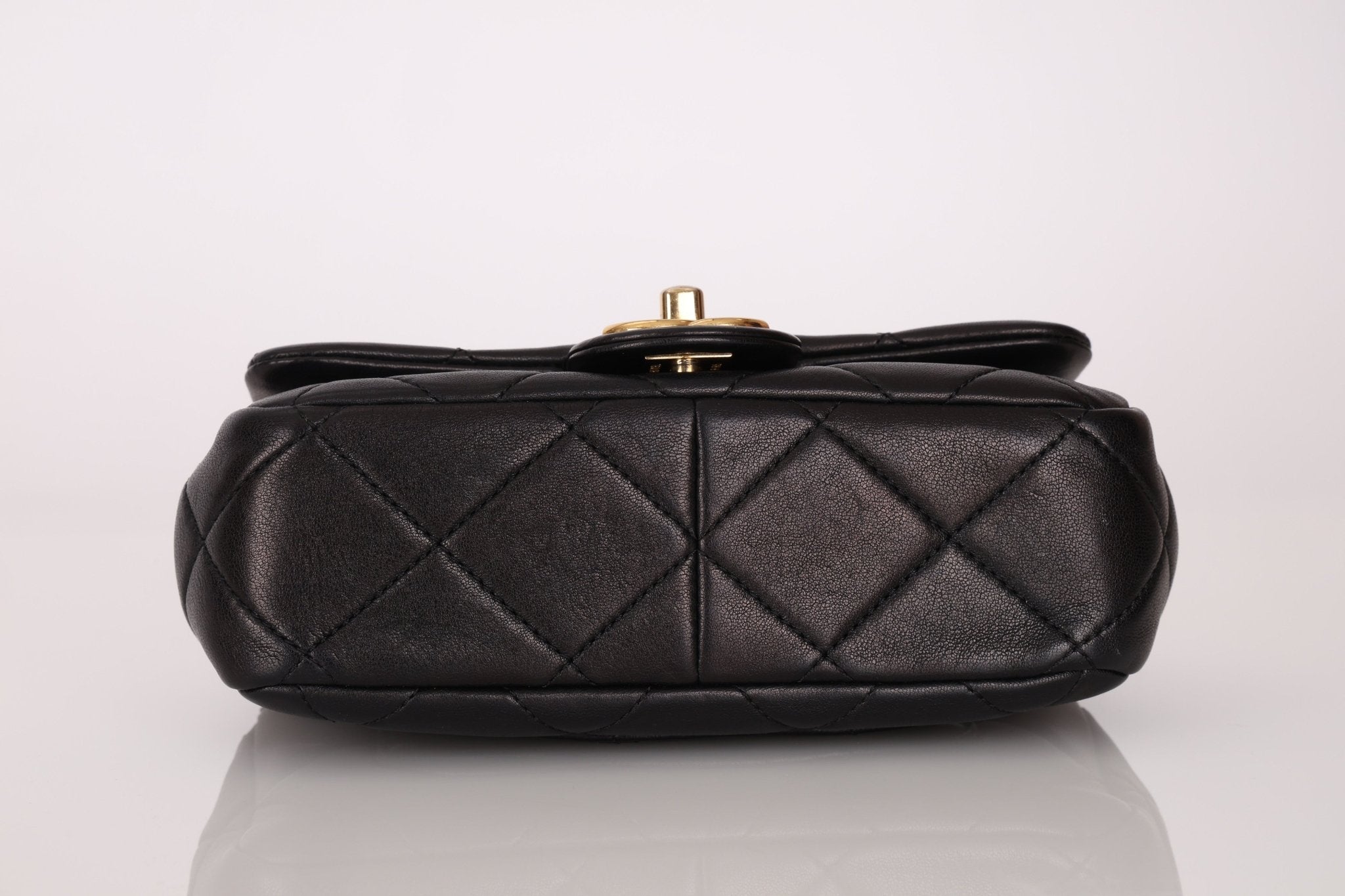Chanel 2023 Lambskin Top Handle Mini Flap - FashioNica