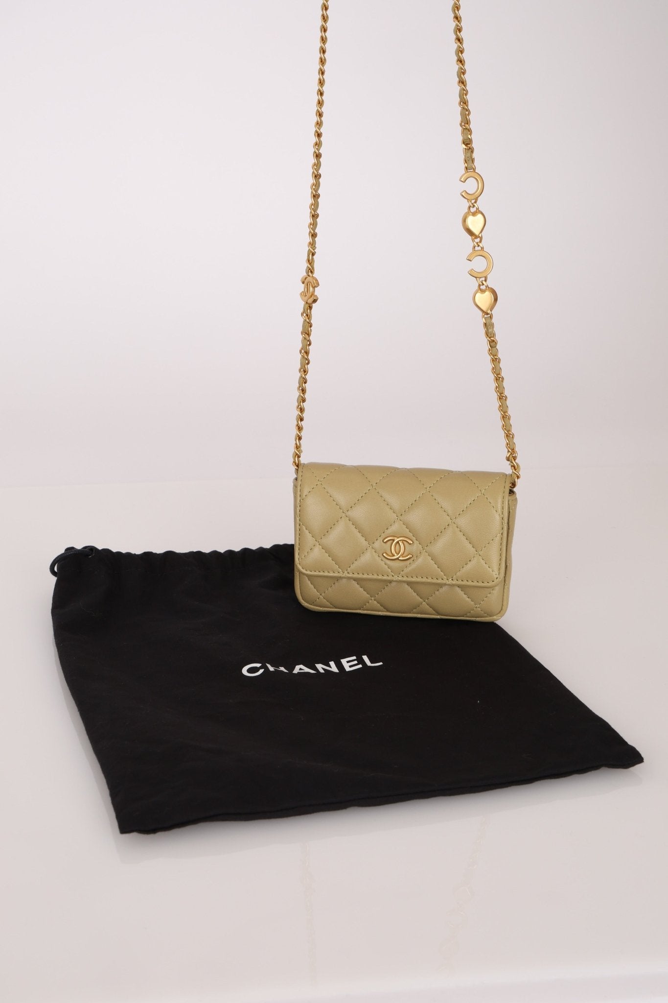 Chanel 2023 Matcha Lambskin Coco Cardholder on Chain - FashioNica