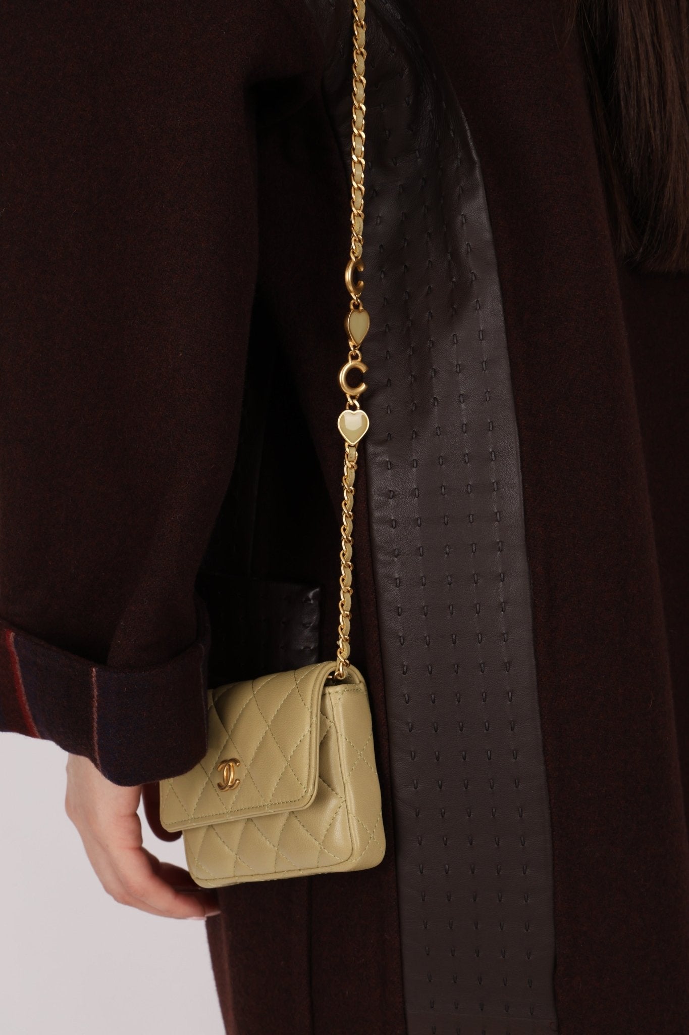 Chanel 2023 Matcha Lambskin Coco Cardholder on Chain - FashioNica