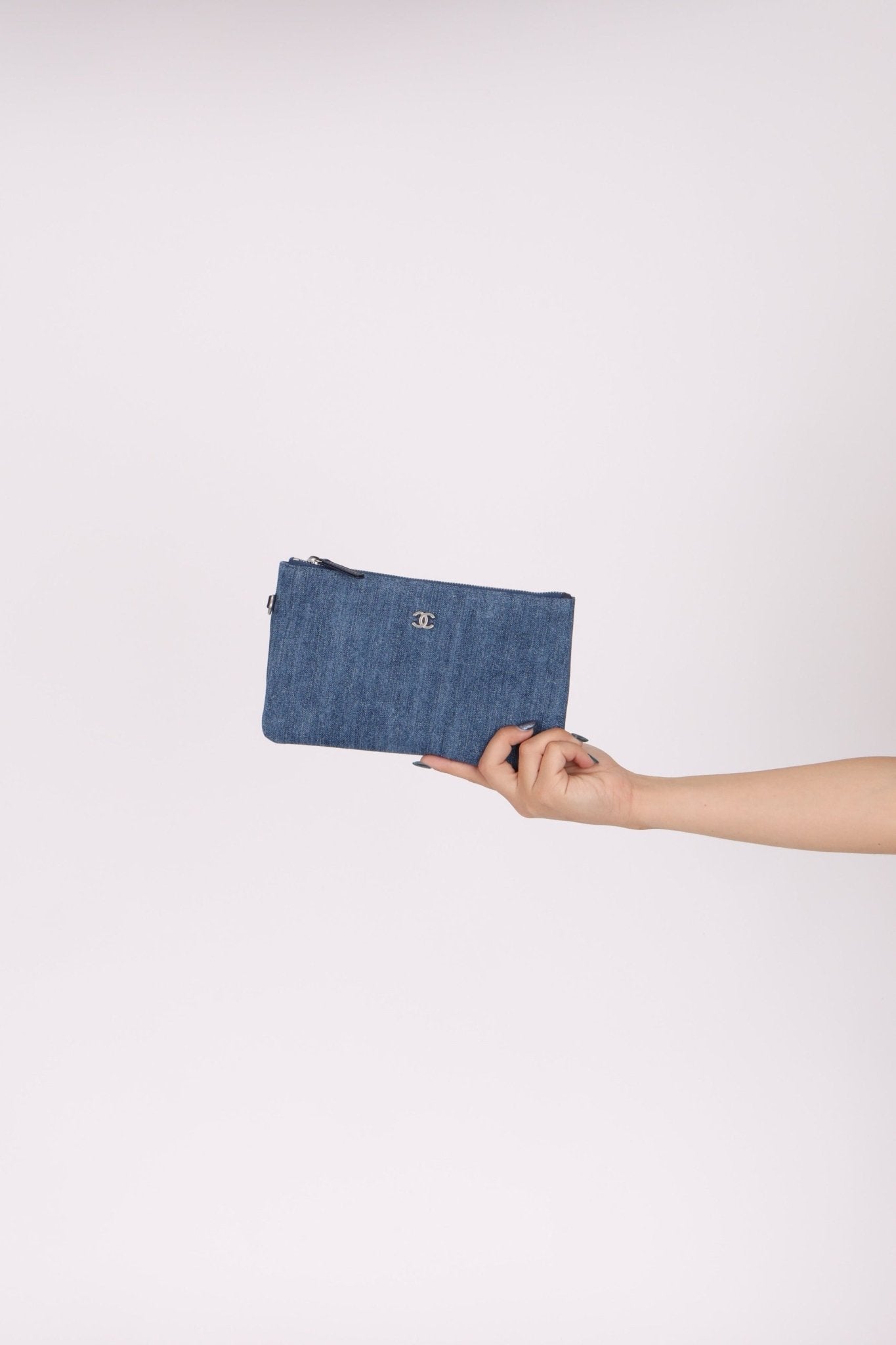 Chanel 2023 Small Denim 22 Shoulder Bag - FashioNica