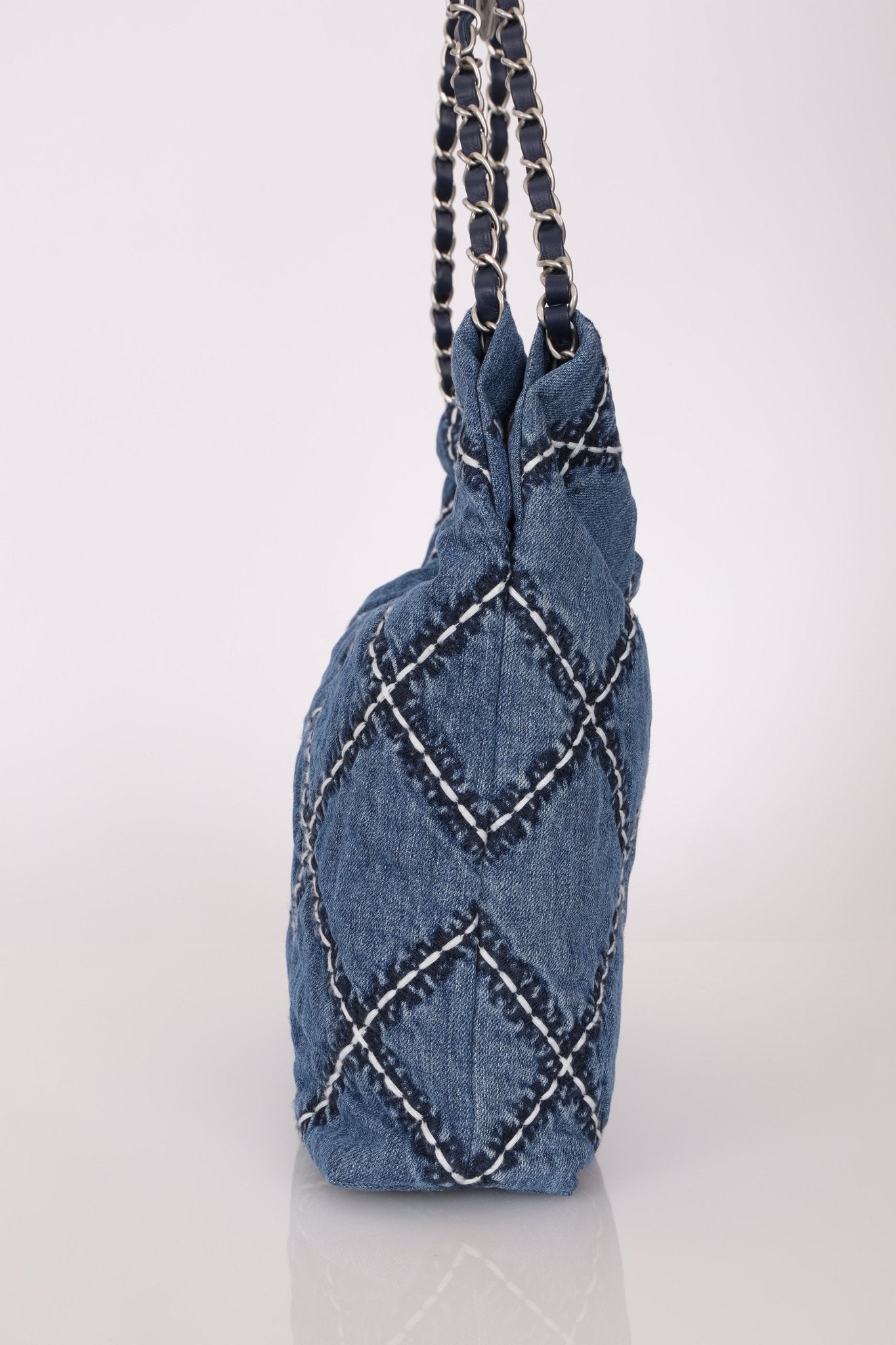 Chanel 2023 Small Denim 22 Shoulder Bag - FashioNica