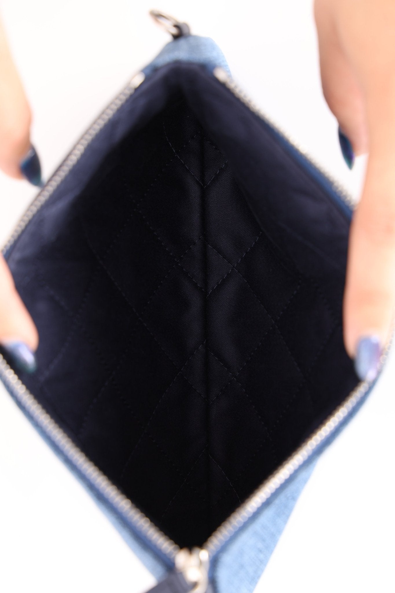 Chanel 2023 Small Denim 22 Shoulder Bag - FashioNica