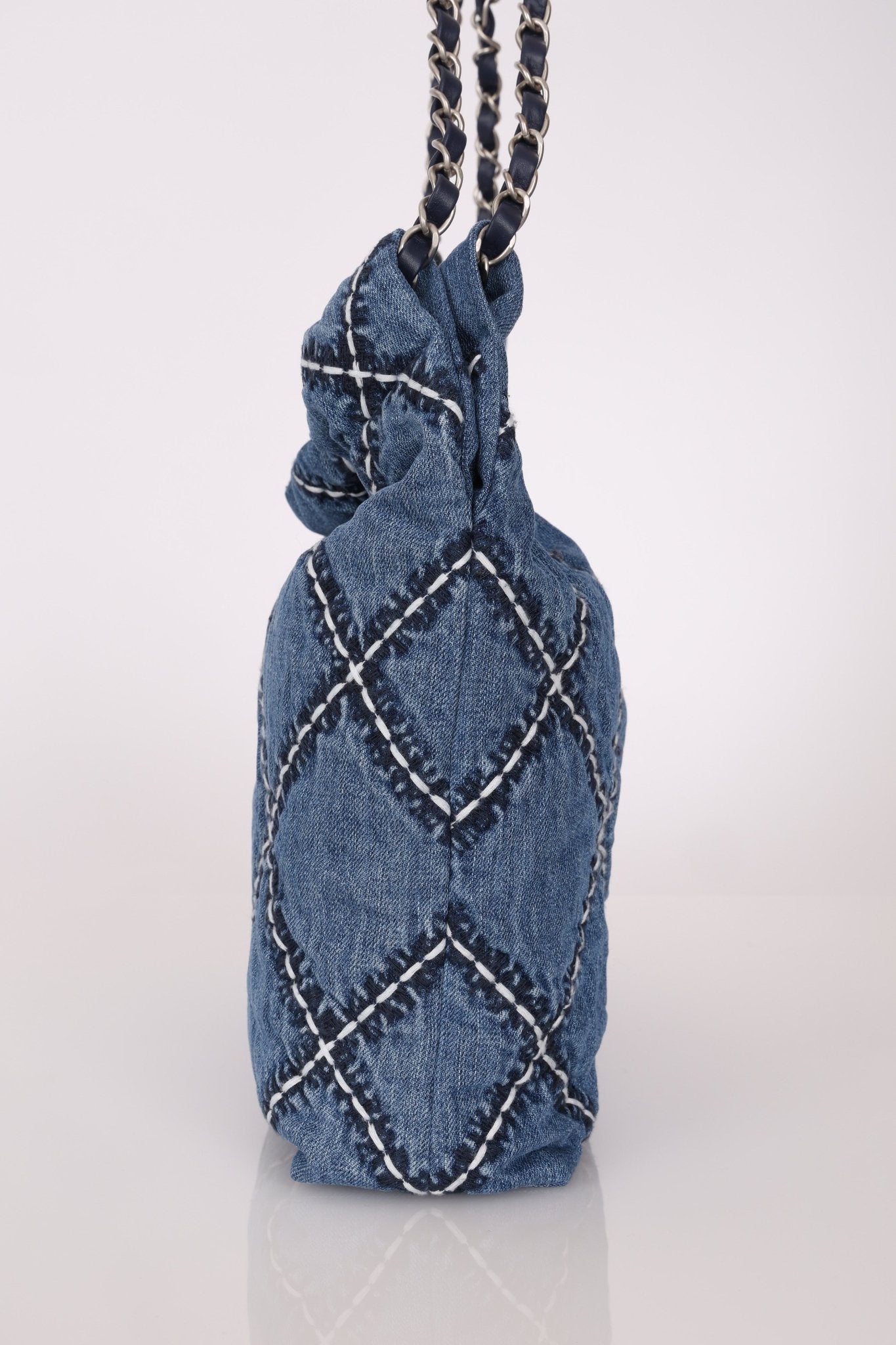 Chanel 2023 Small Denim 22 Shoulder Bag - FashioNica