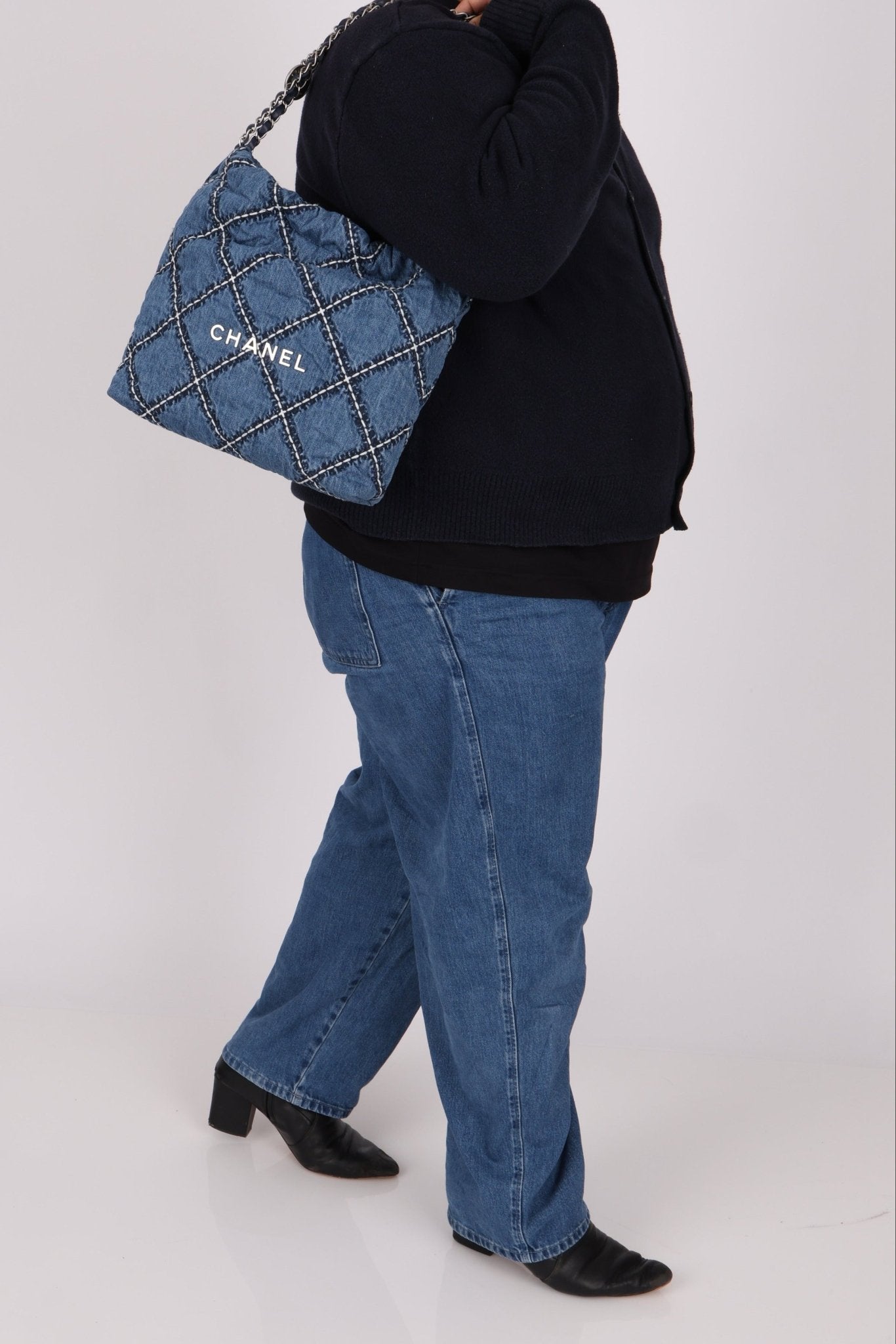 Chanel 2023 Small Denim 22 Shoulder Bag - FashioNica