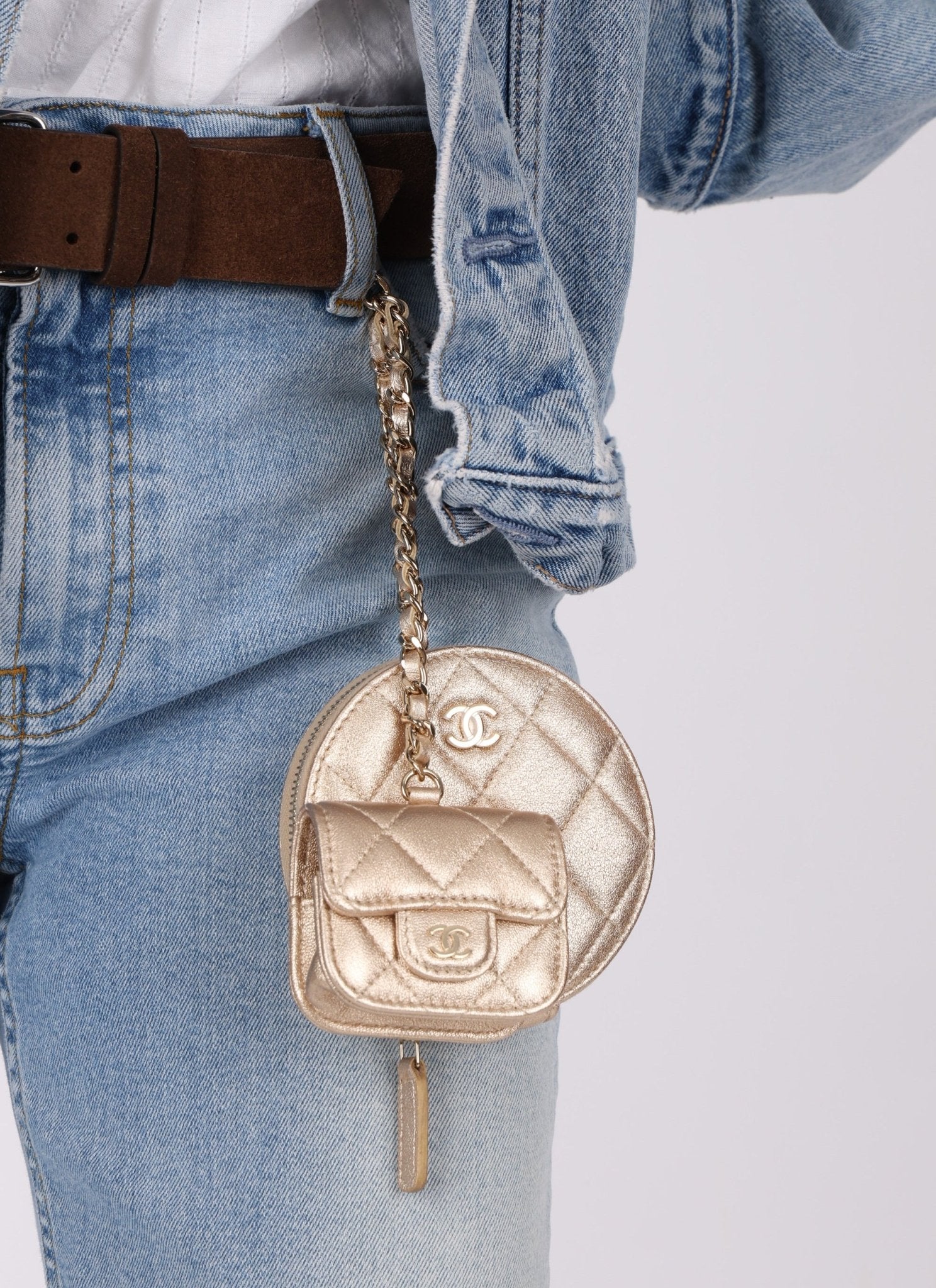 Chanel 2024 Gold Metallic Duo Coin Pouch - FashioNica
