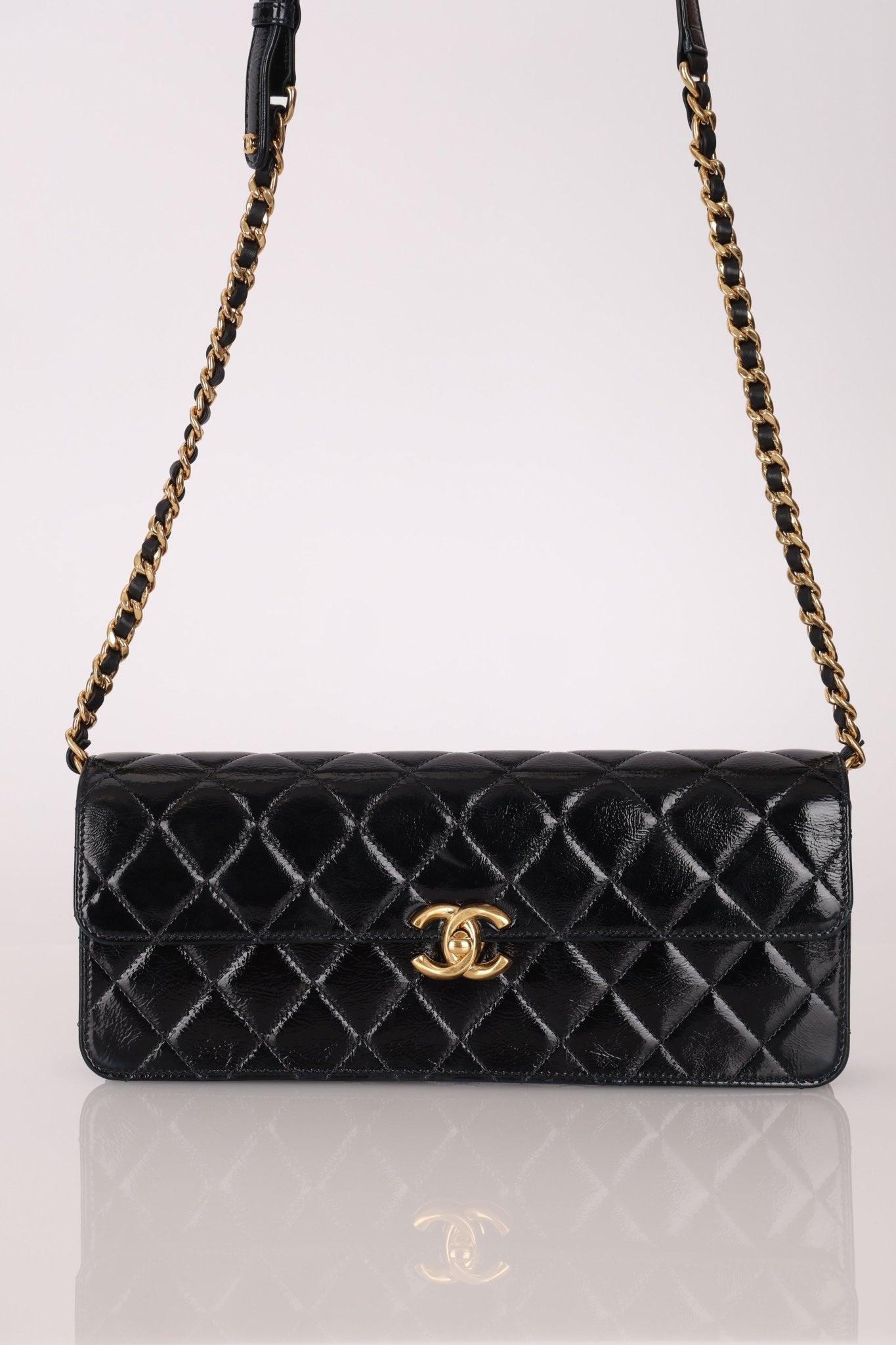 Chanel 2024 Patent Métiers d’art Turnlock Large East West Bag - FashioNica