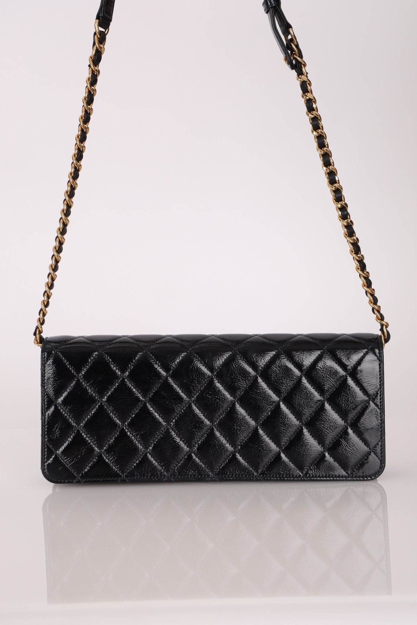 Chanel 2024 Patent Métiers d’art Turnlock Large East West Bag - FashioNica