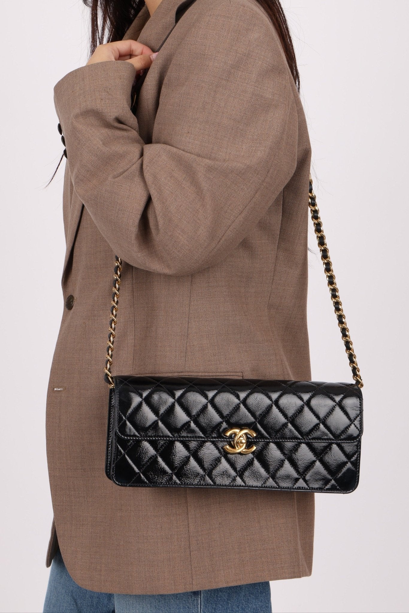 Chanel 2024 Patent Métiers d’art Turnlock Large East West Bag - FashioNica