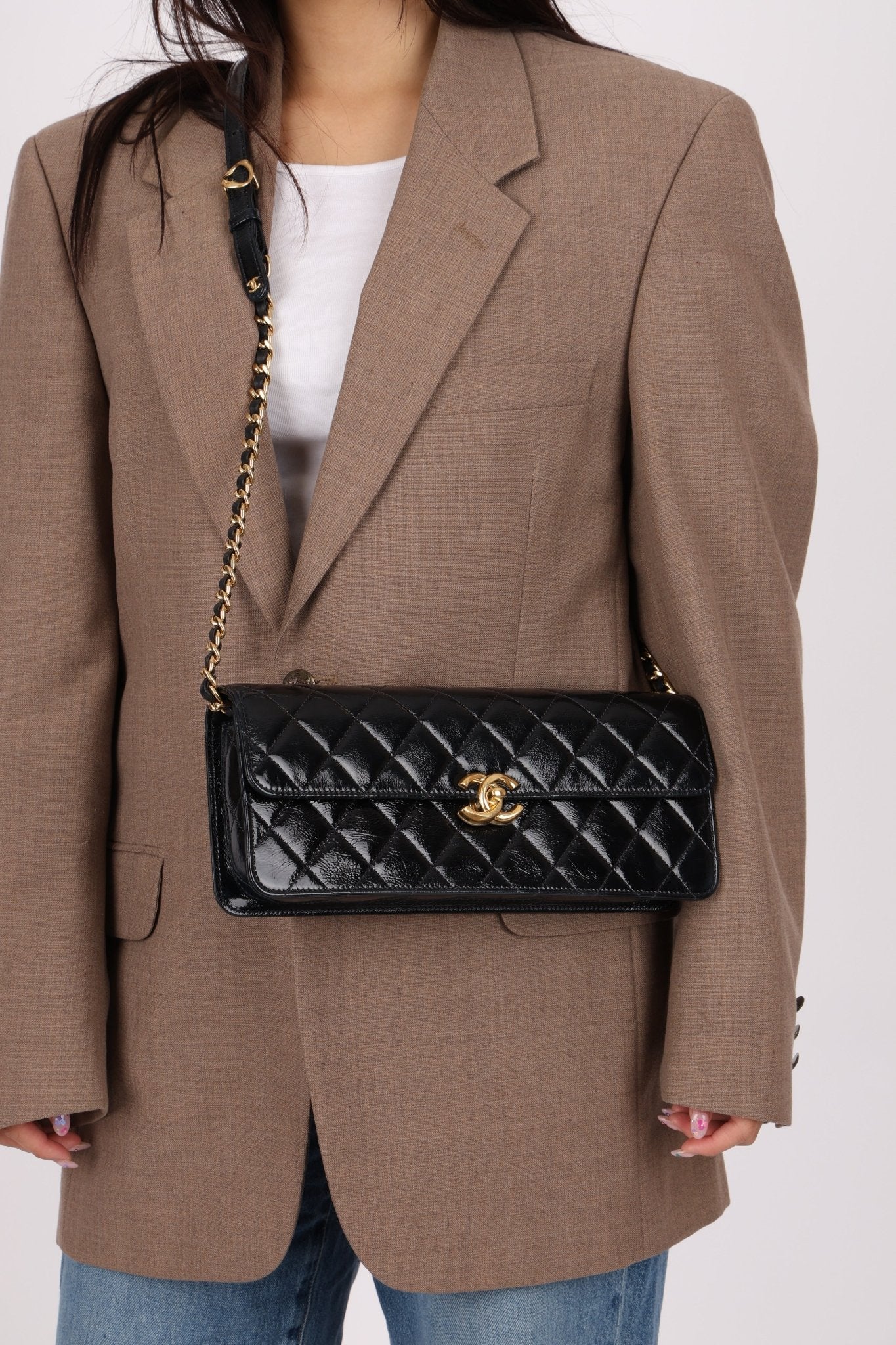 Chanel 2024 Patent Métiers d’art Turnlock Large East West Bag - FashioNica